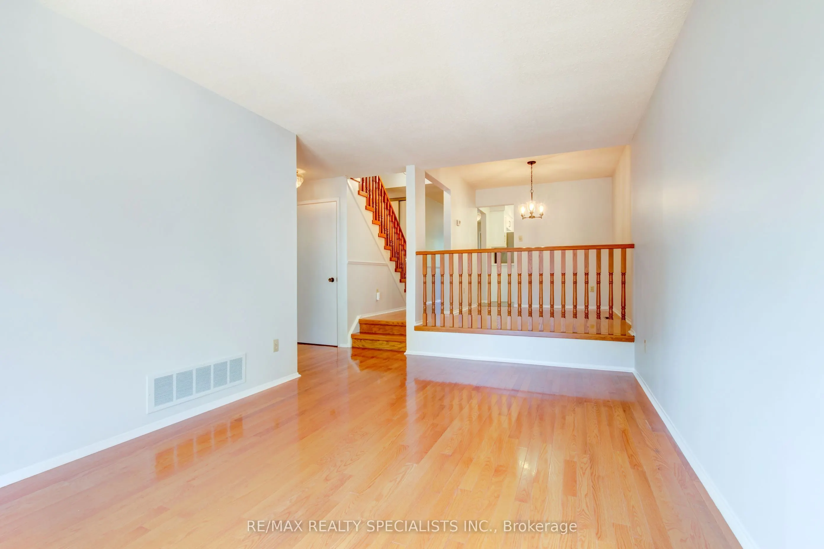 4120 Stonemason Crescent