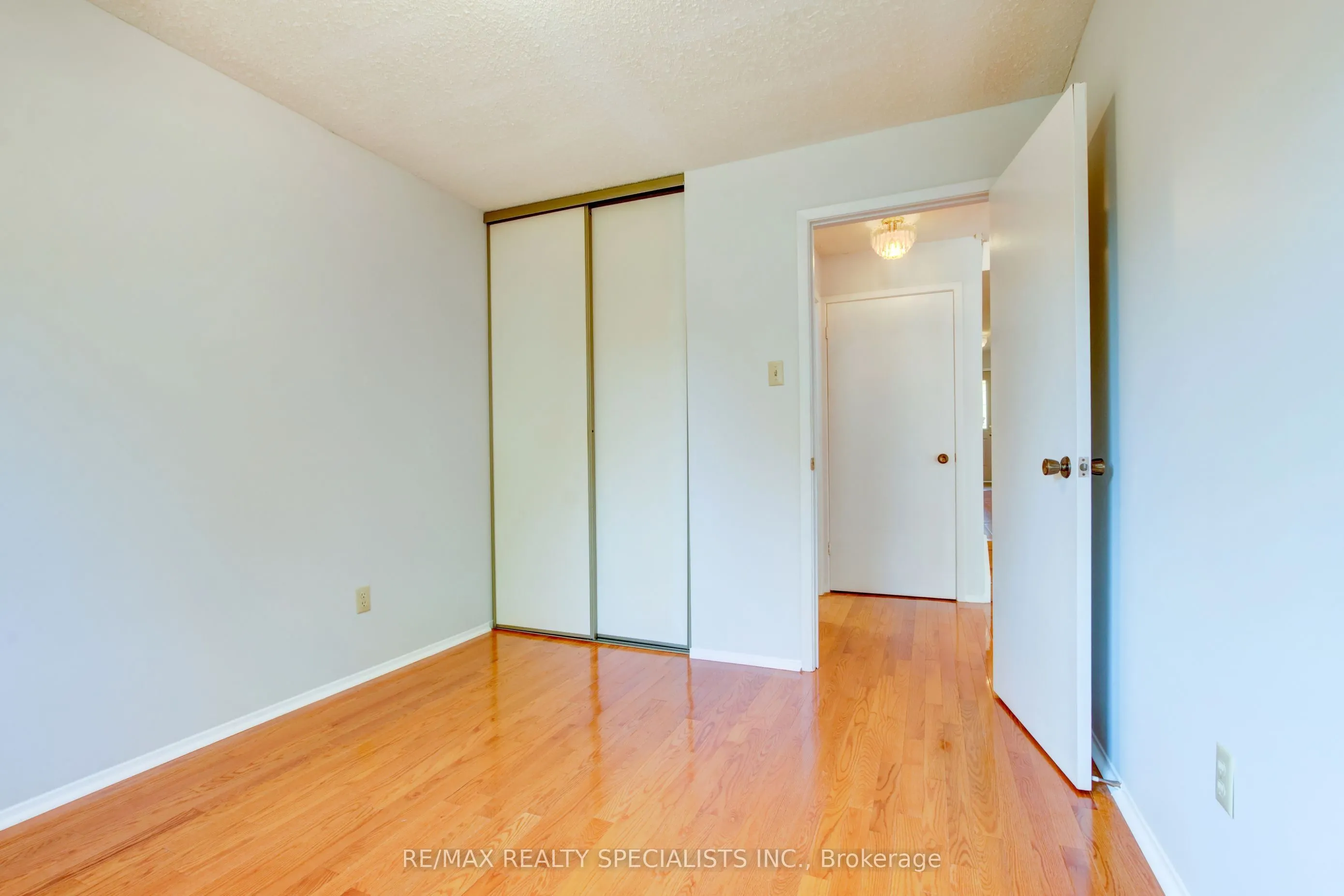 4120 Stonemason Crescent