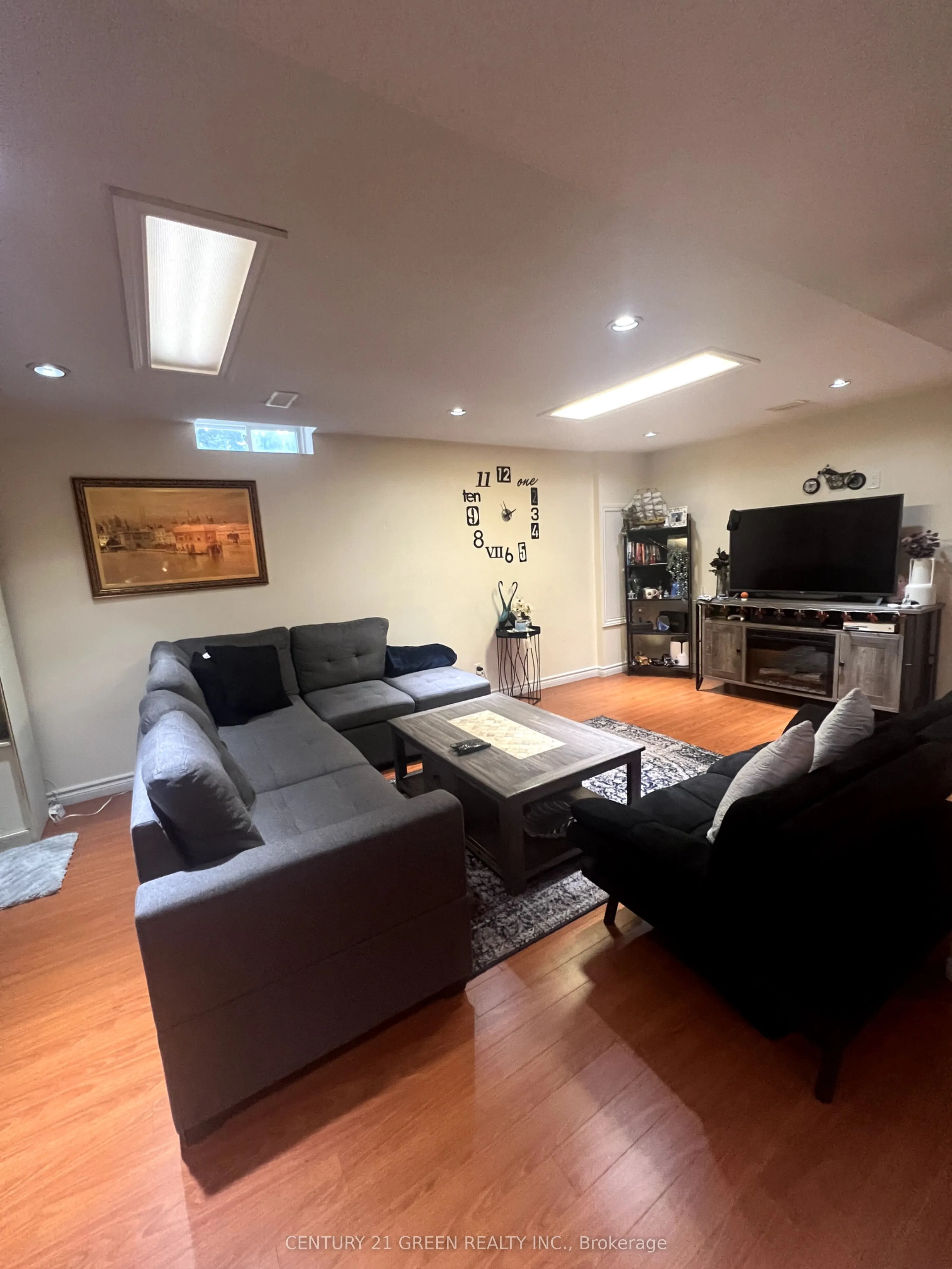 7290 Aldercrest Drive, #Lower