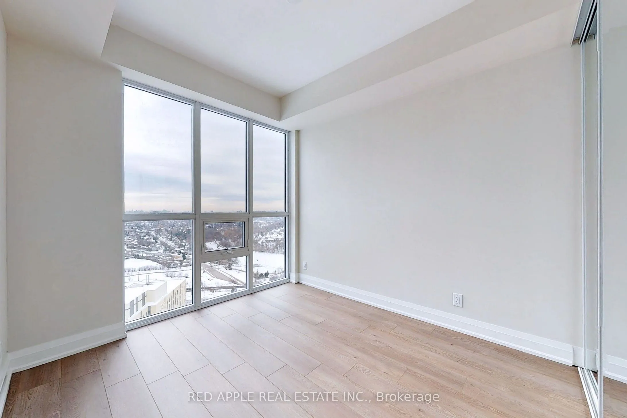 15 Lynch Street, #2203