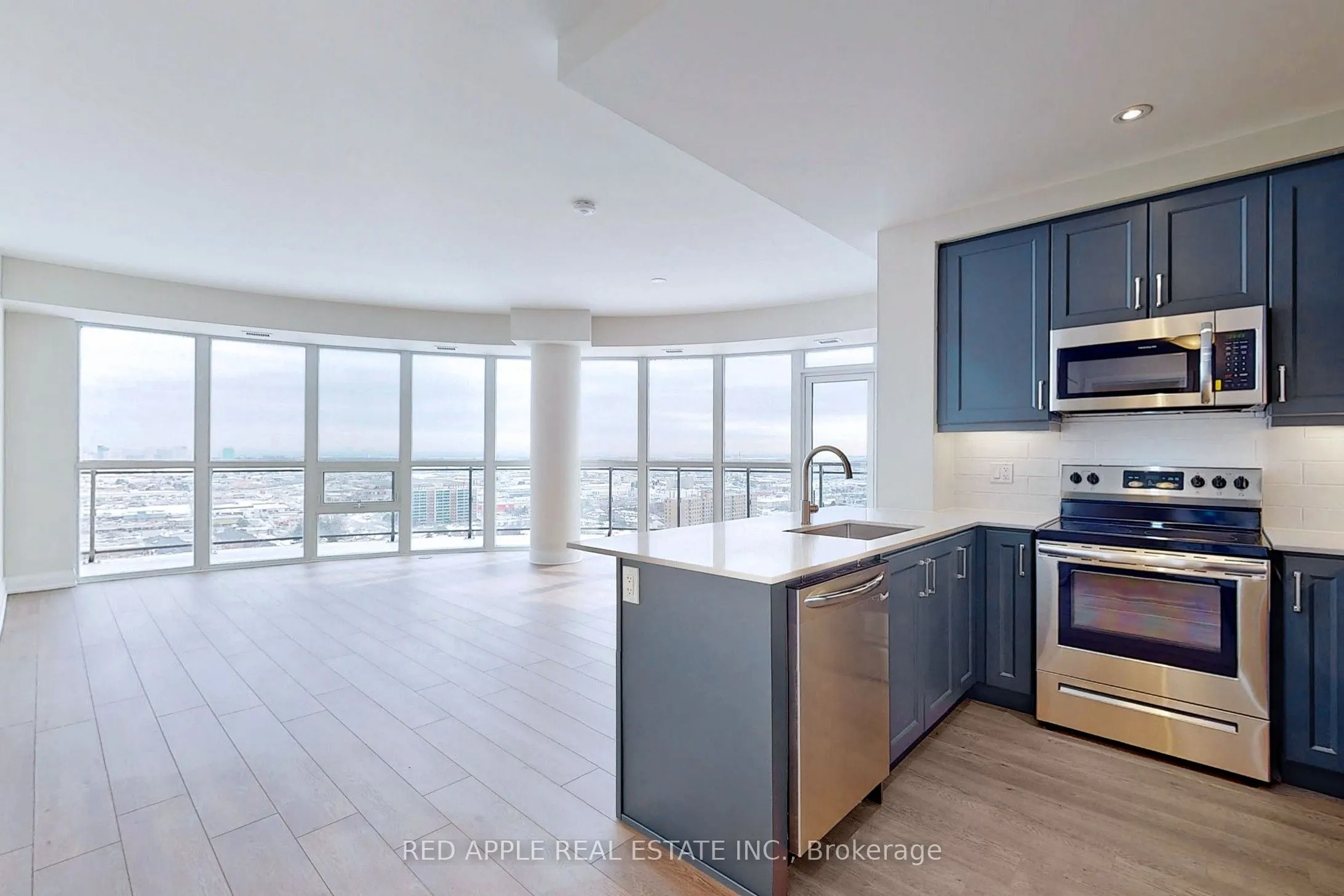 15 Lynch Street, #2203