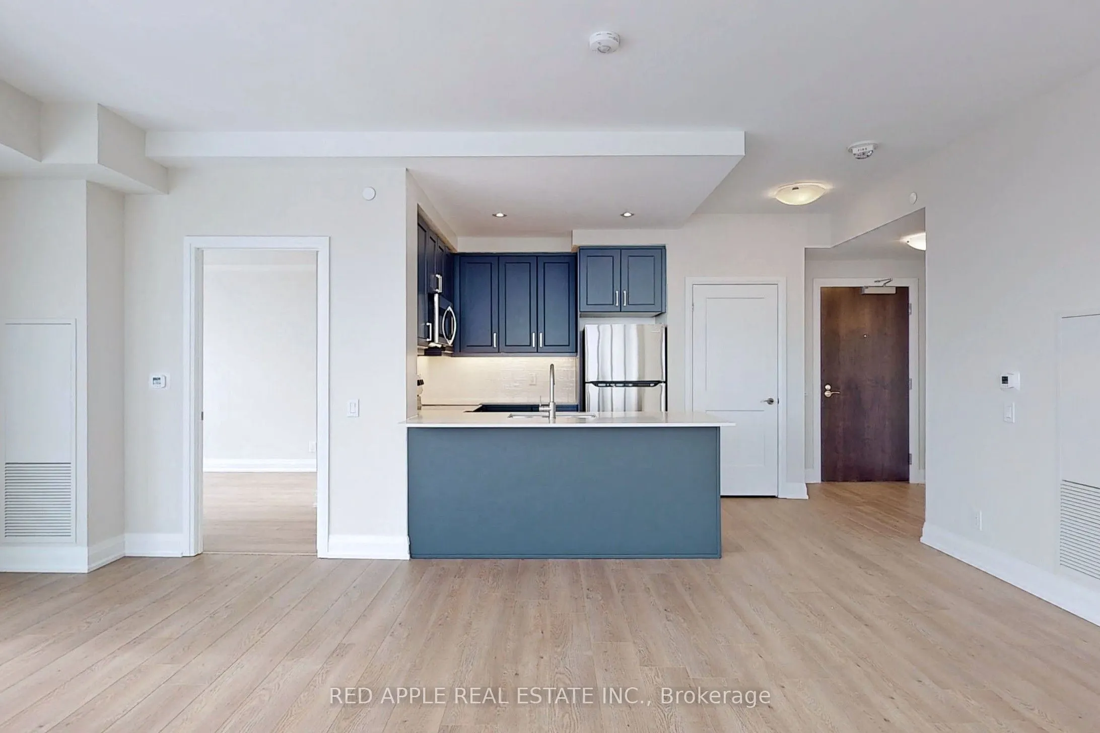 15 Lynch Street, #2203