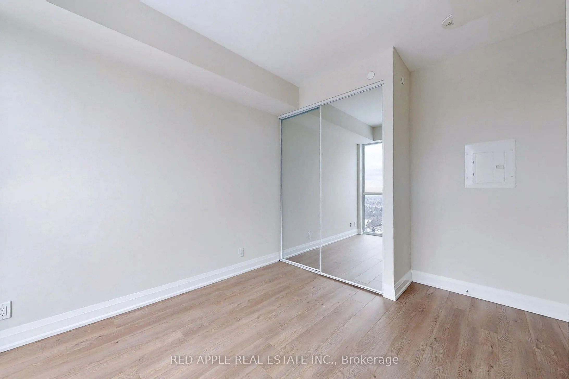 15 Lynch Street, #2203
