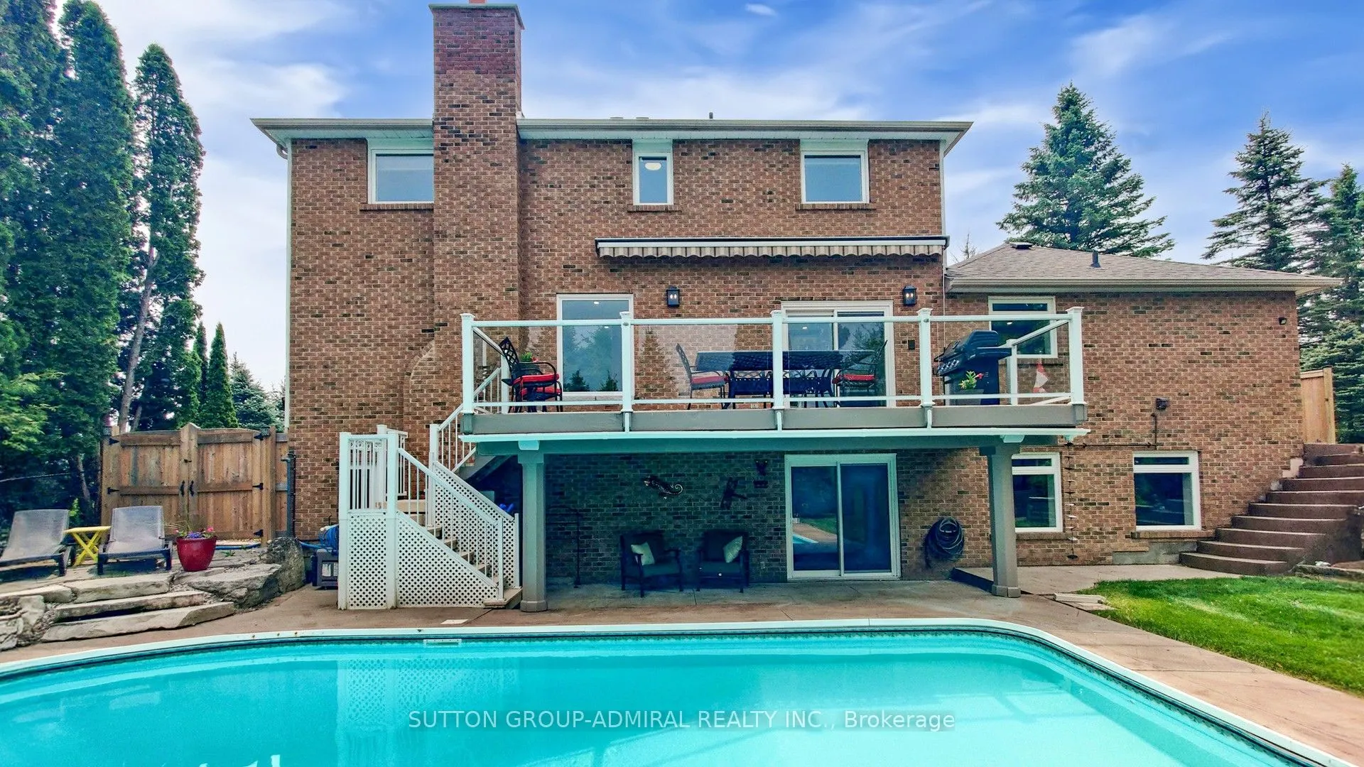 10 Walton Drive