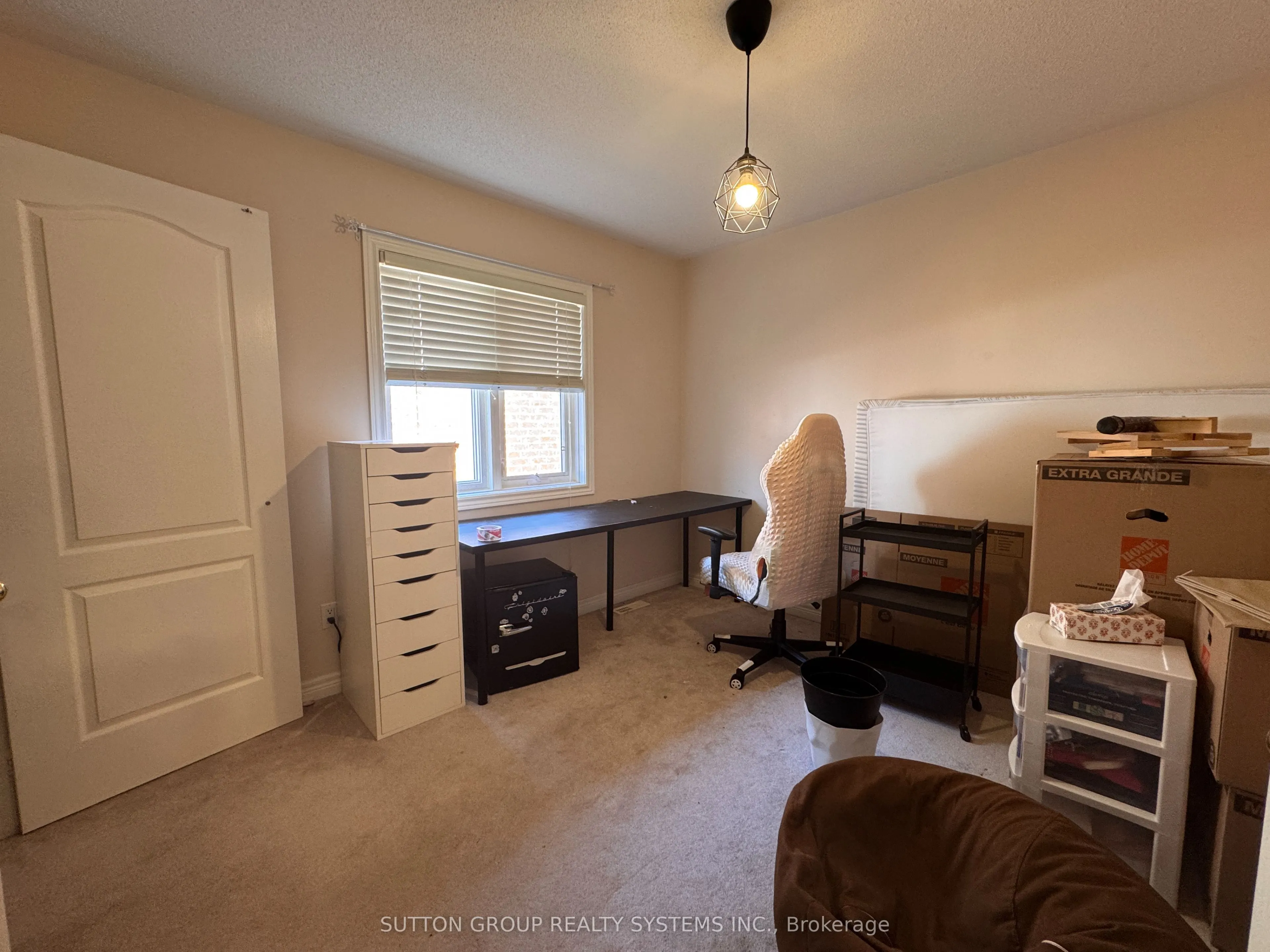 3806 Quiet Creek Drive