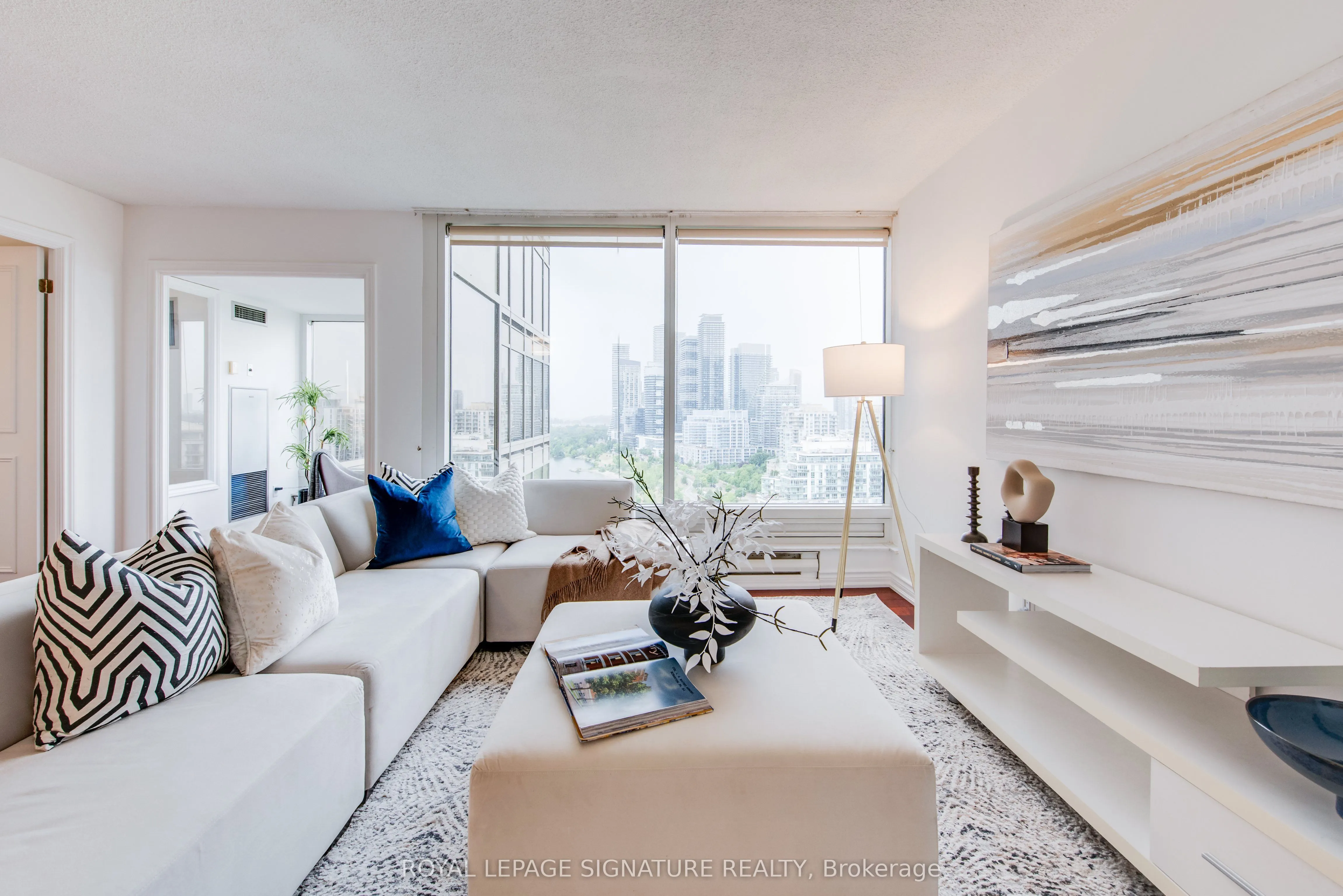 1 Palace Pier Court, #2108