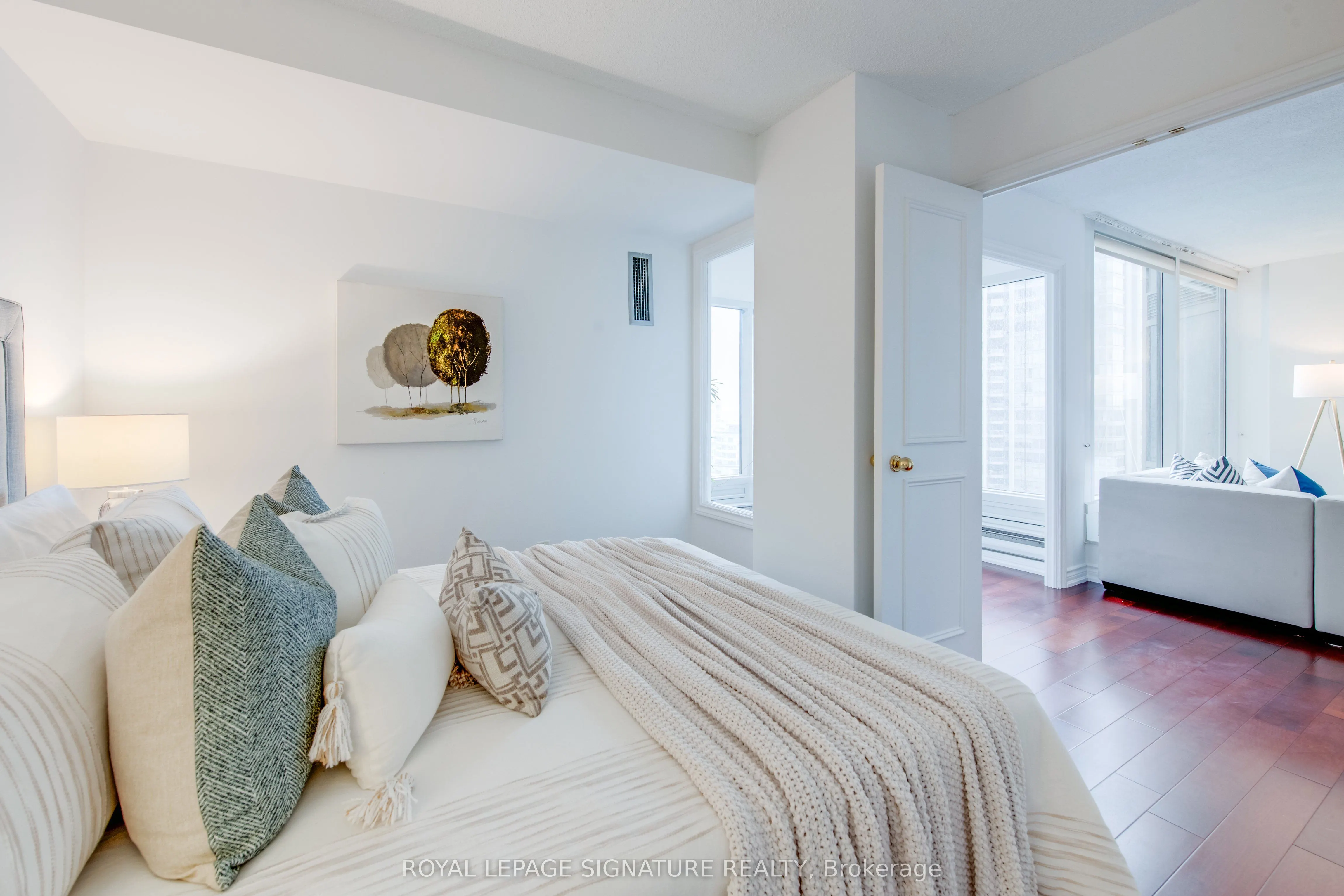 1 Palace Pier Court, #2108