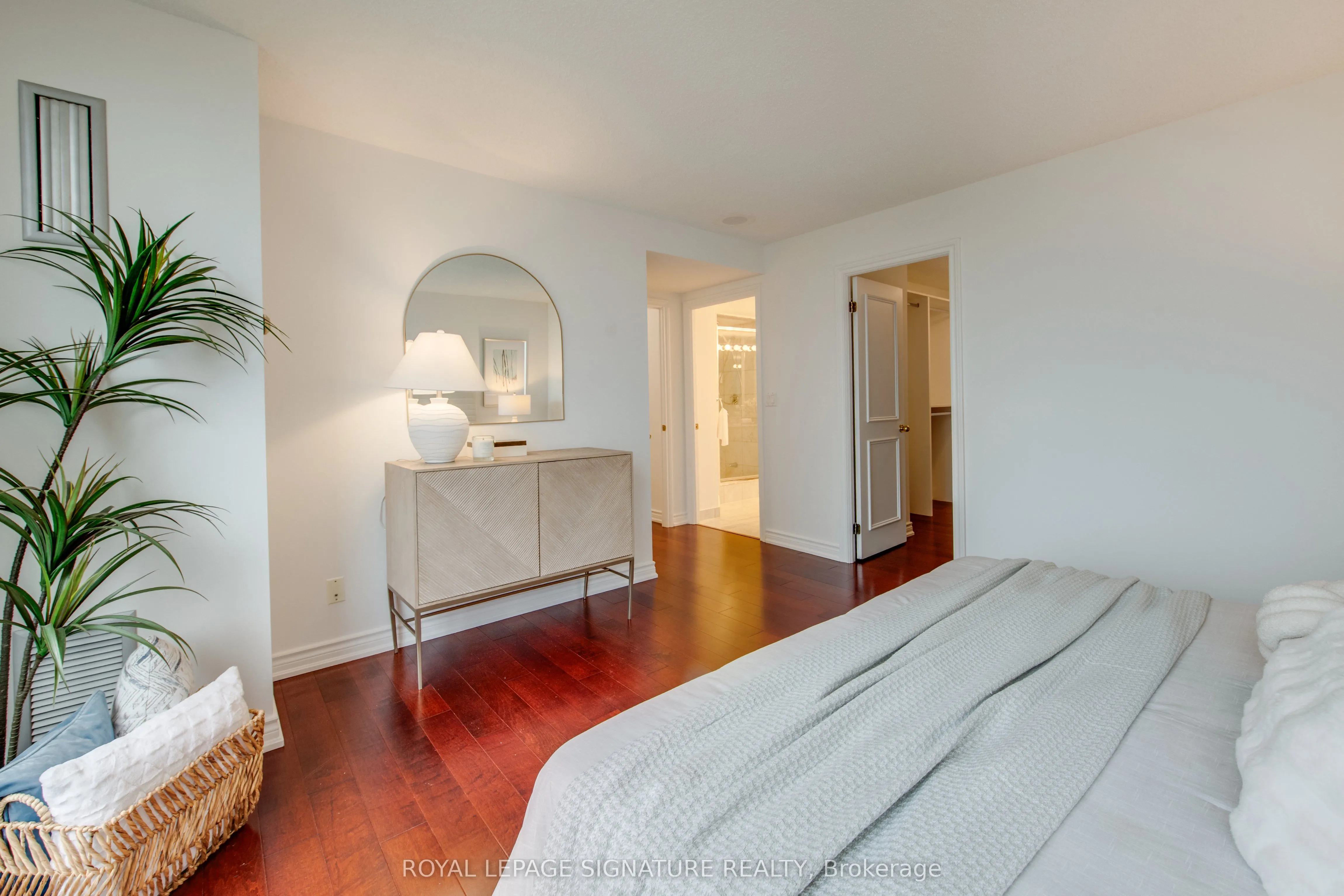 1 Palace Pier Court, #2108