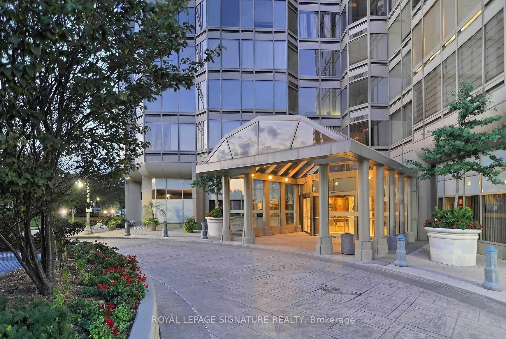 1 Palace Pier Court, #2108