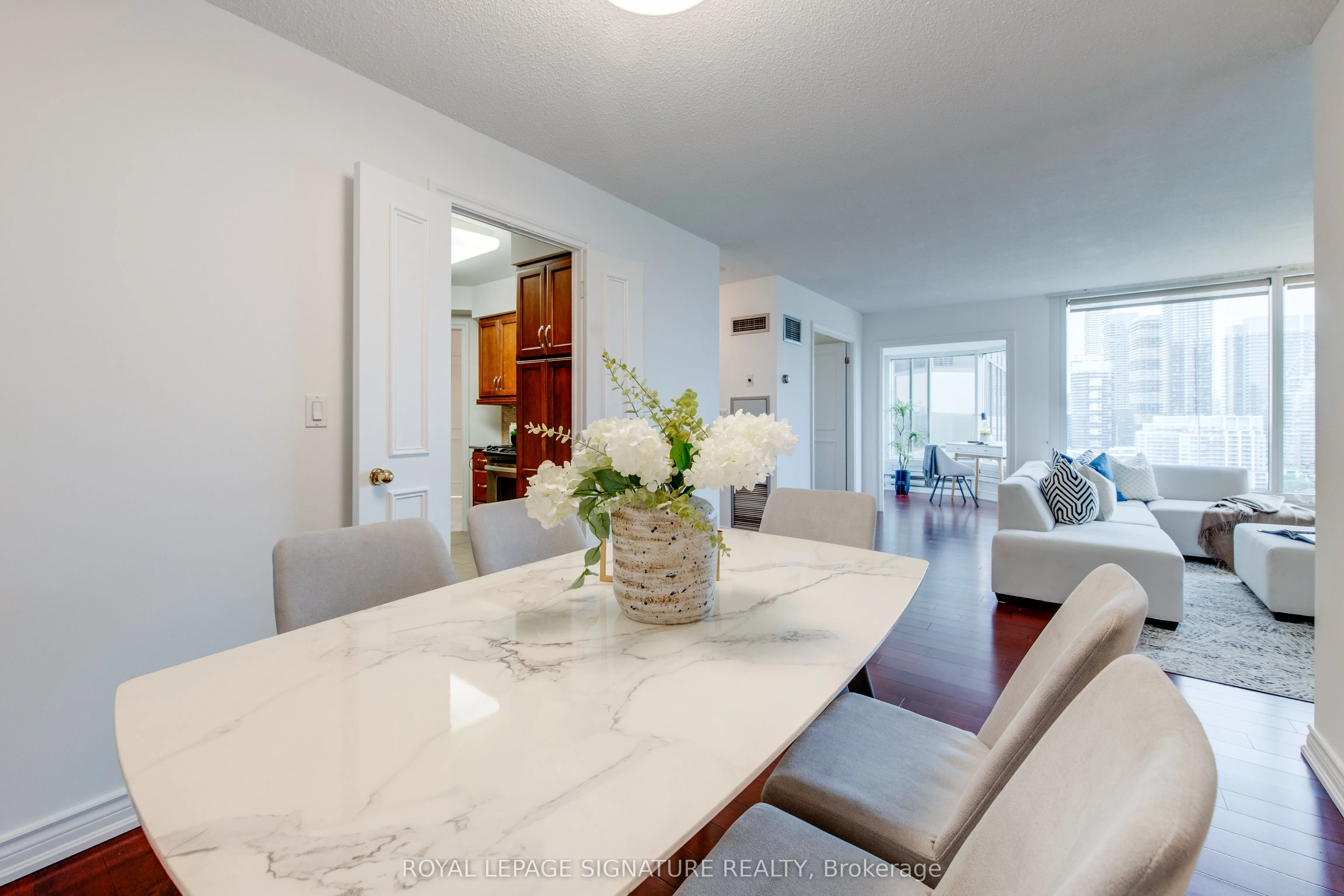 1 Palace Pier Court, #2108