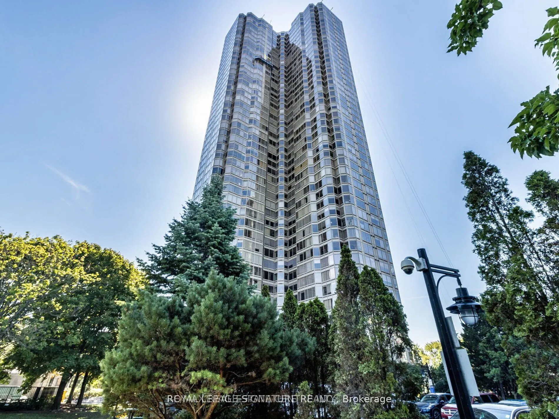 1 Palace Pier Court, #2108