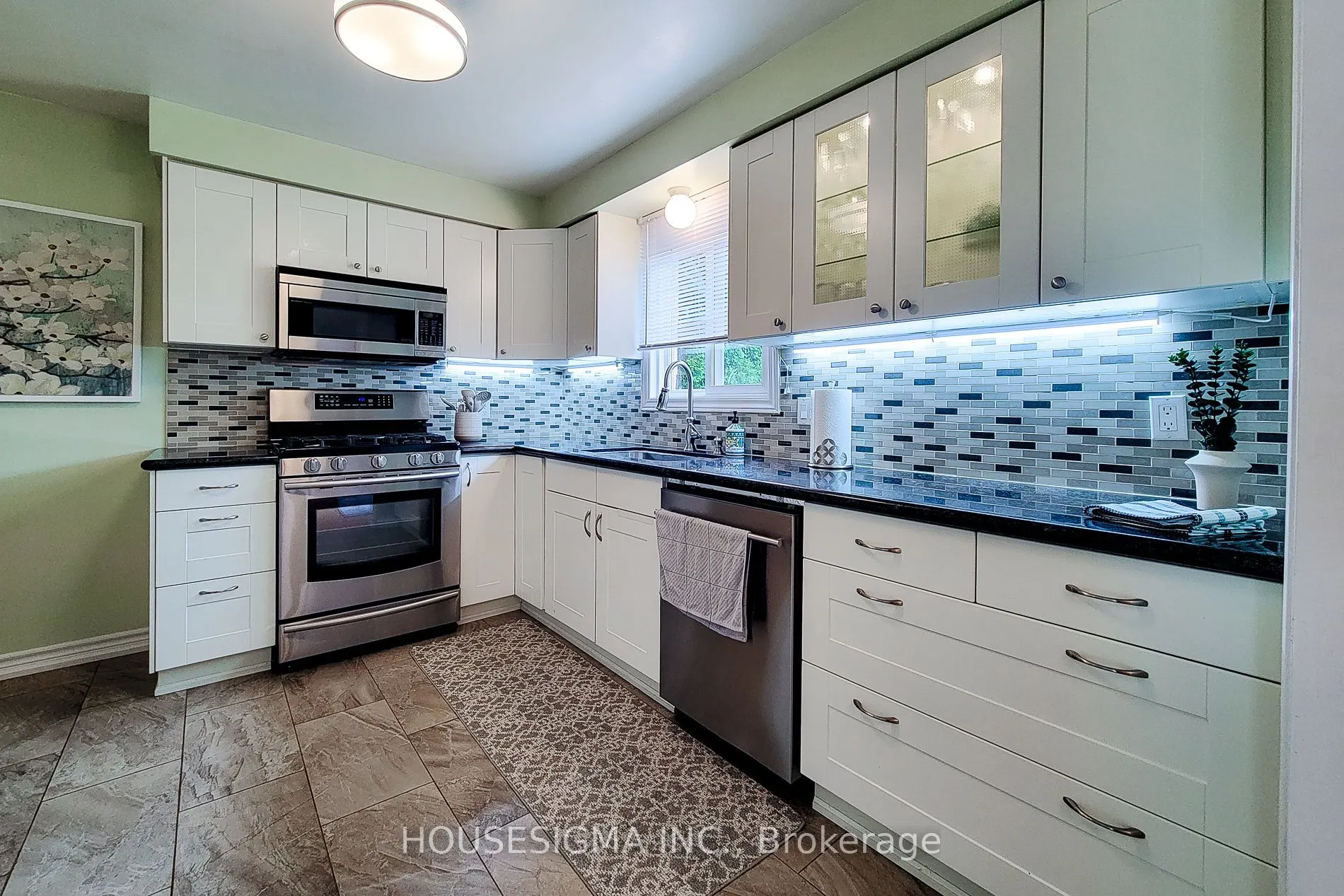 3111 Cantelon Crescent