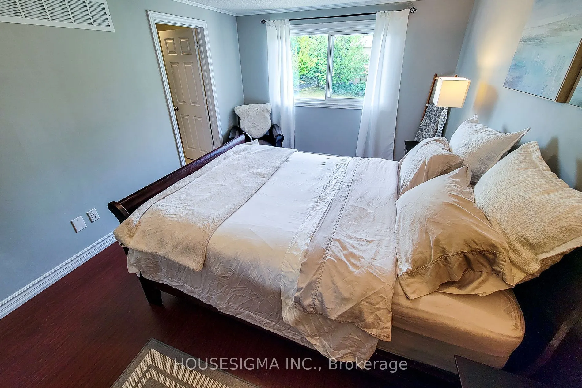 3111 Cantelon Crescent