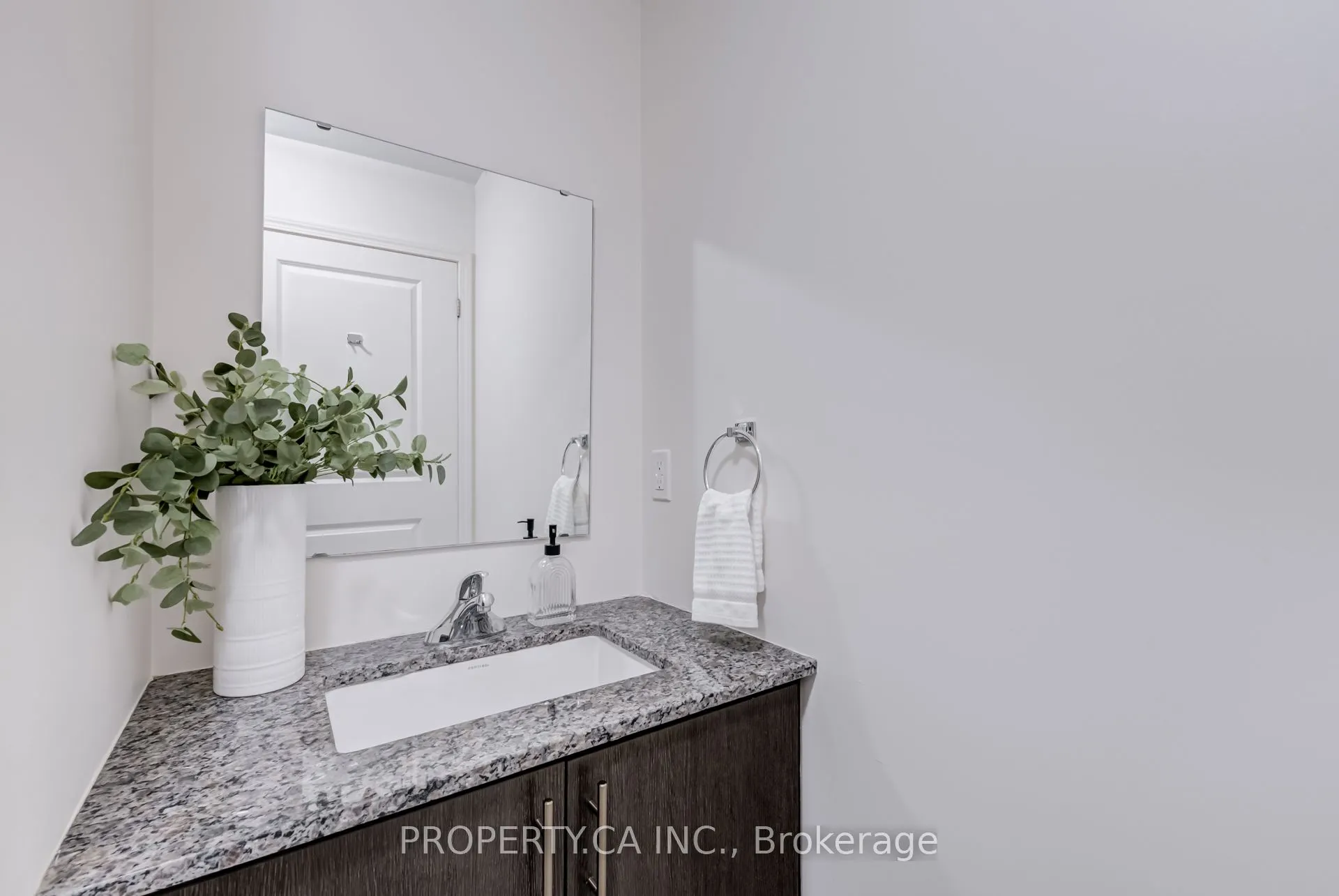 2522 Keele Street, #704