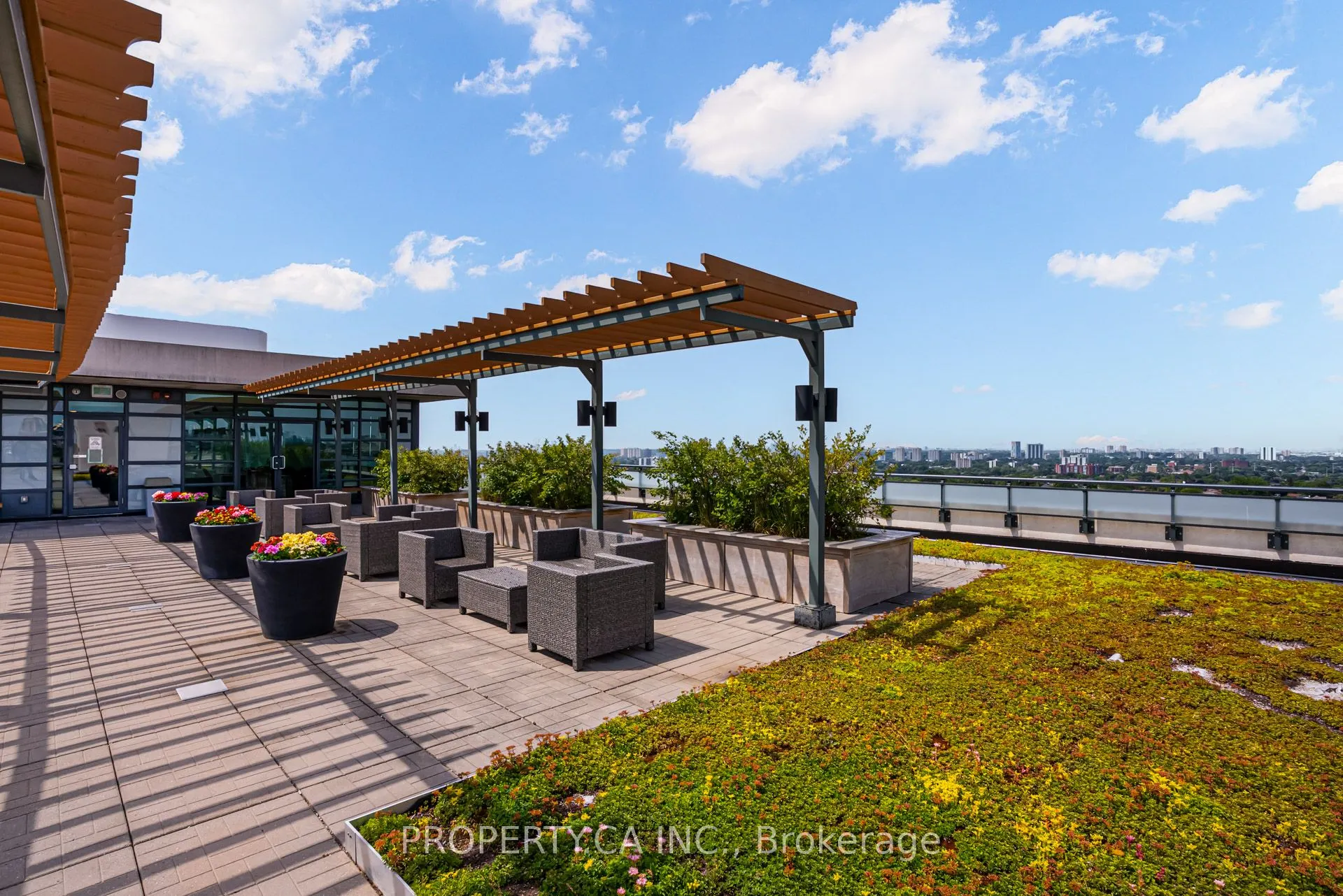 2522 Keele Street, #704