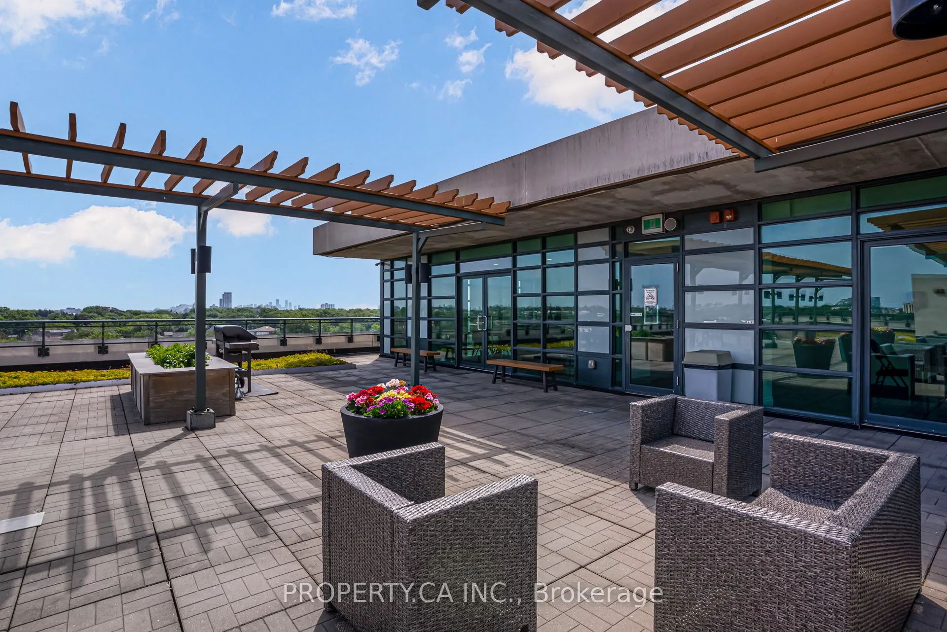 2522 Keele Street, #704