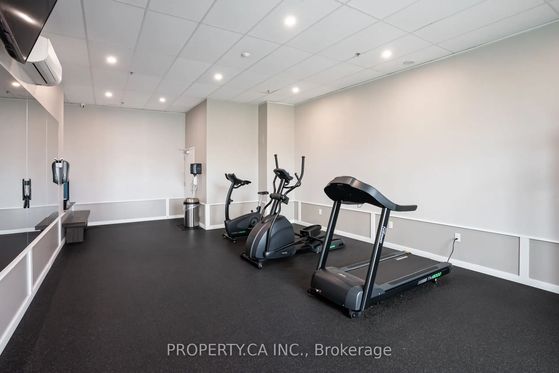 2522 Keele Street, #704