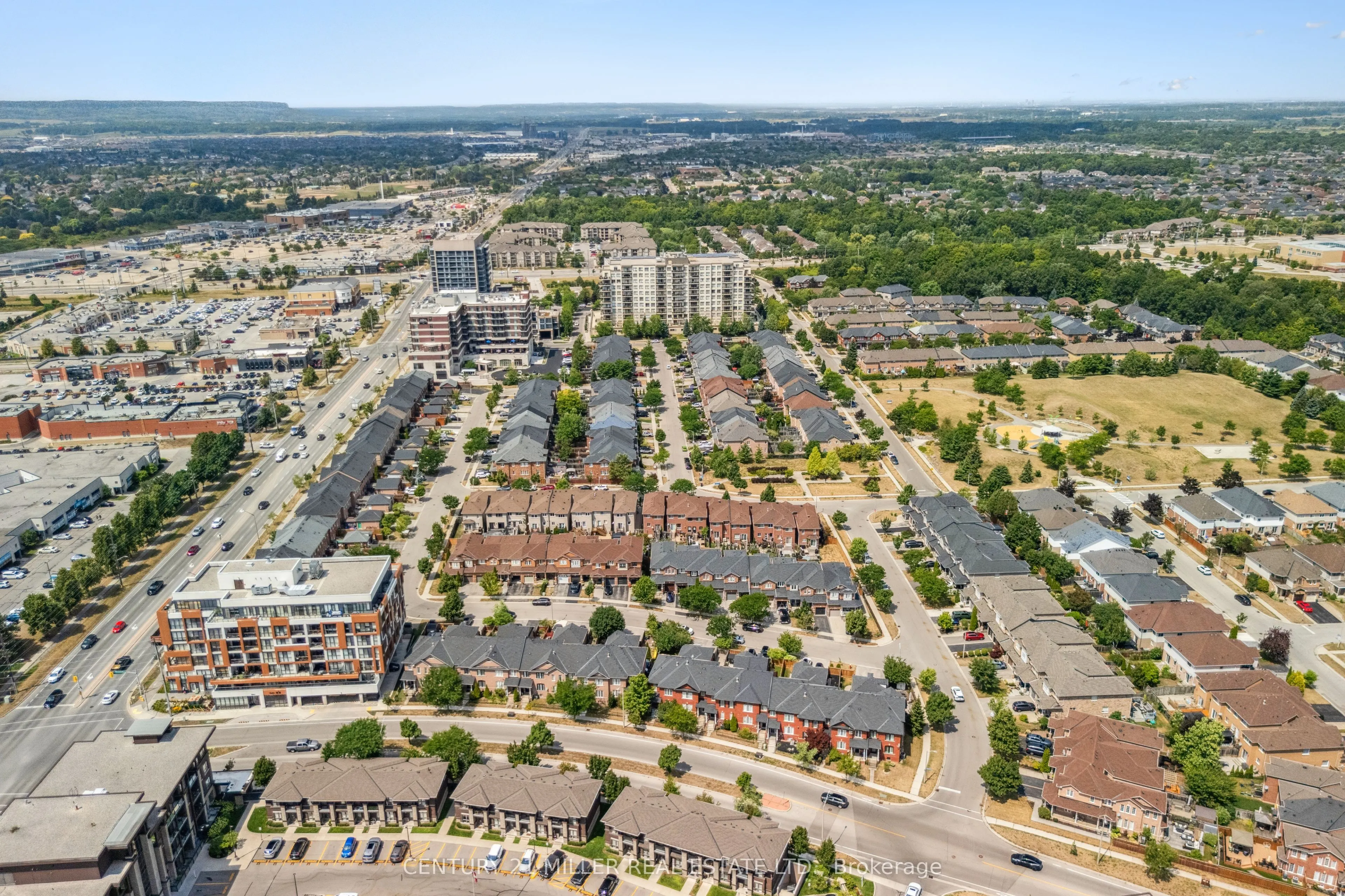 1745 Cobra Crescent