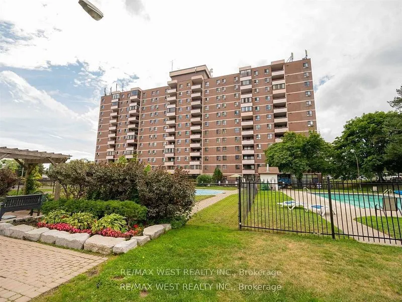 1615 Bloor Street, #411