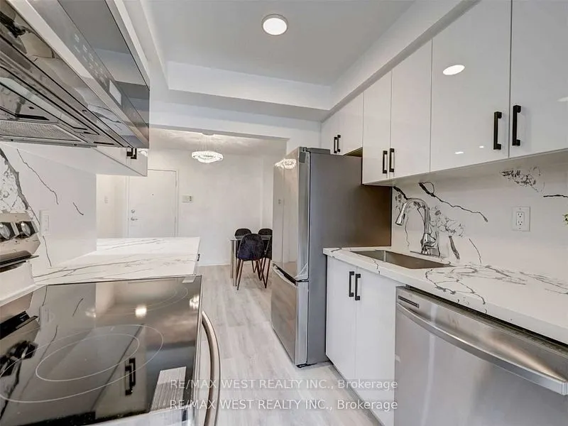 1615 Bloor Street, #411