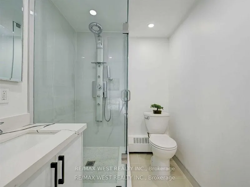 1615 Bloor Street, #411