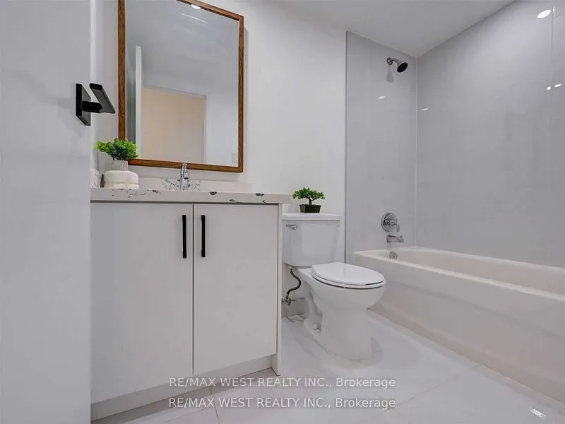 1615 Bloor Street, #411