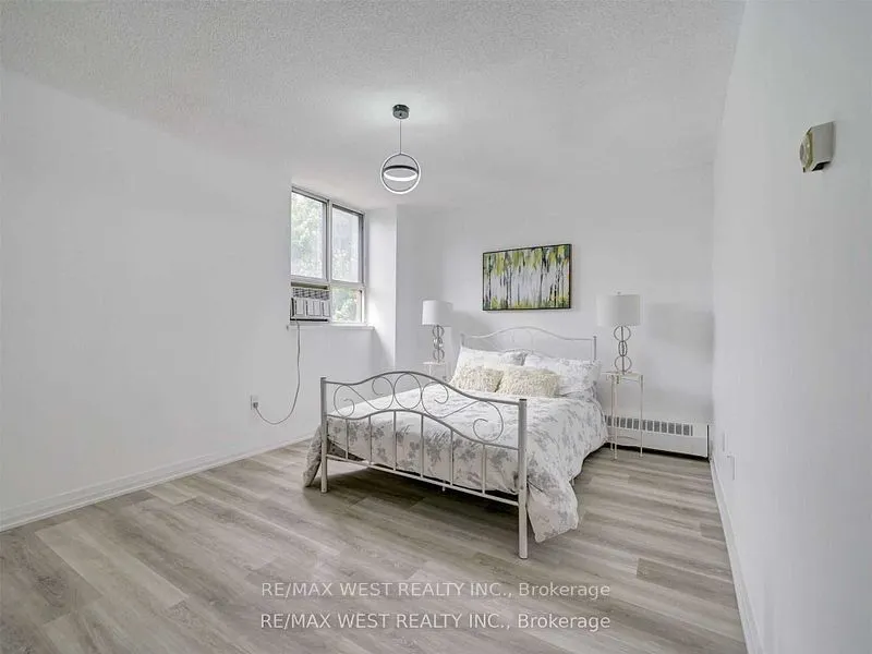 1615 Bloor Street, #411