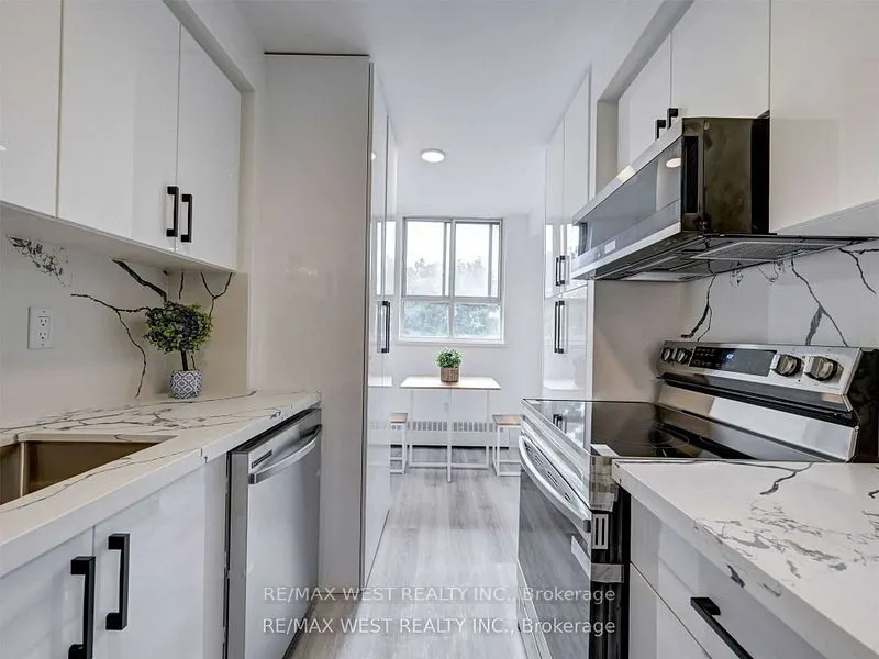 1615 Bloor Street, #411