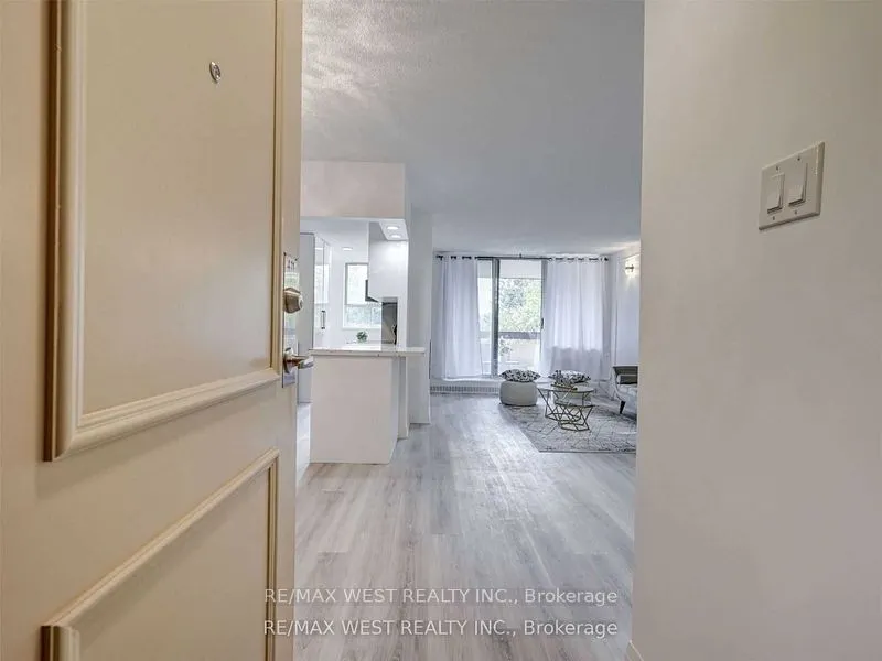1615 Bloor Street, #411