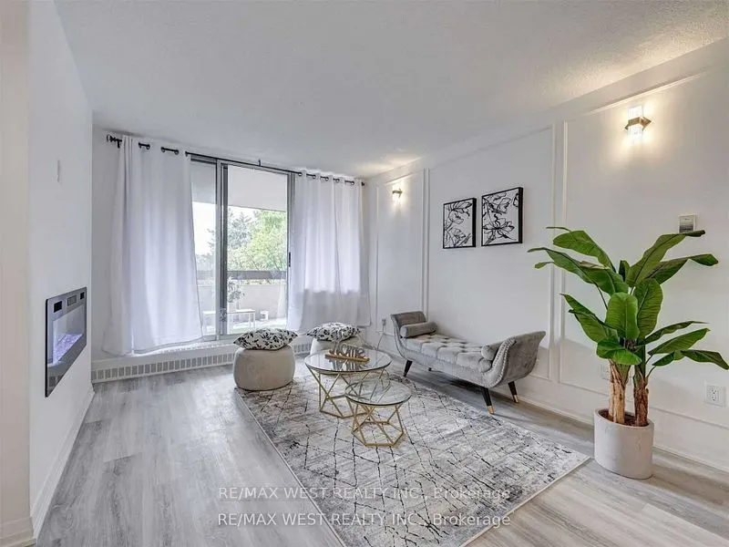 1615 Bloor Street, #411
