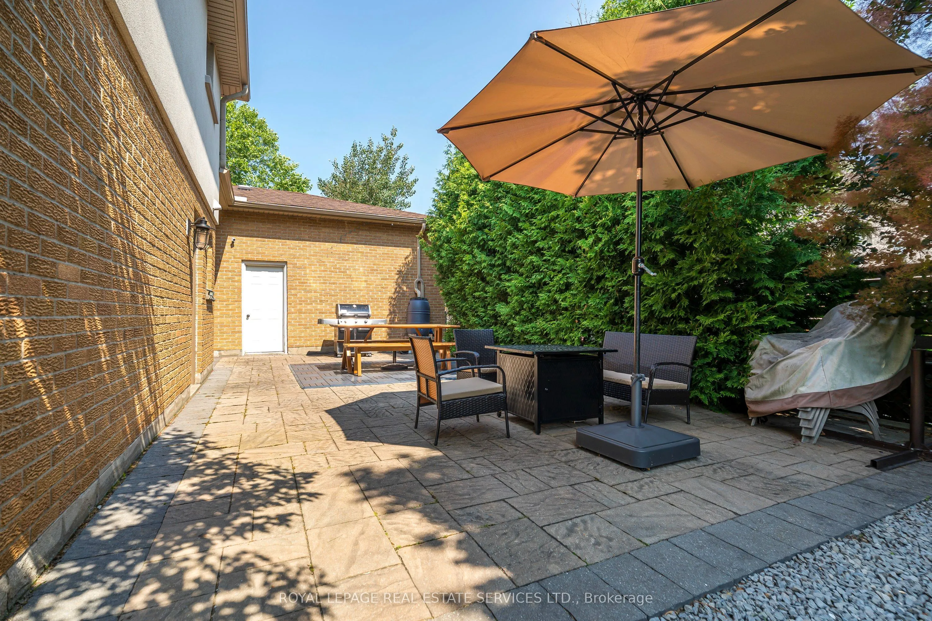 2120 Varency Drive