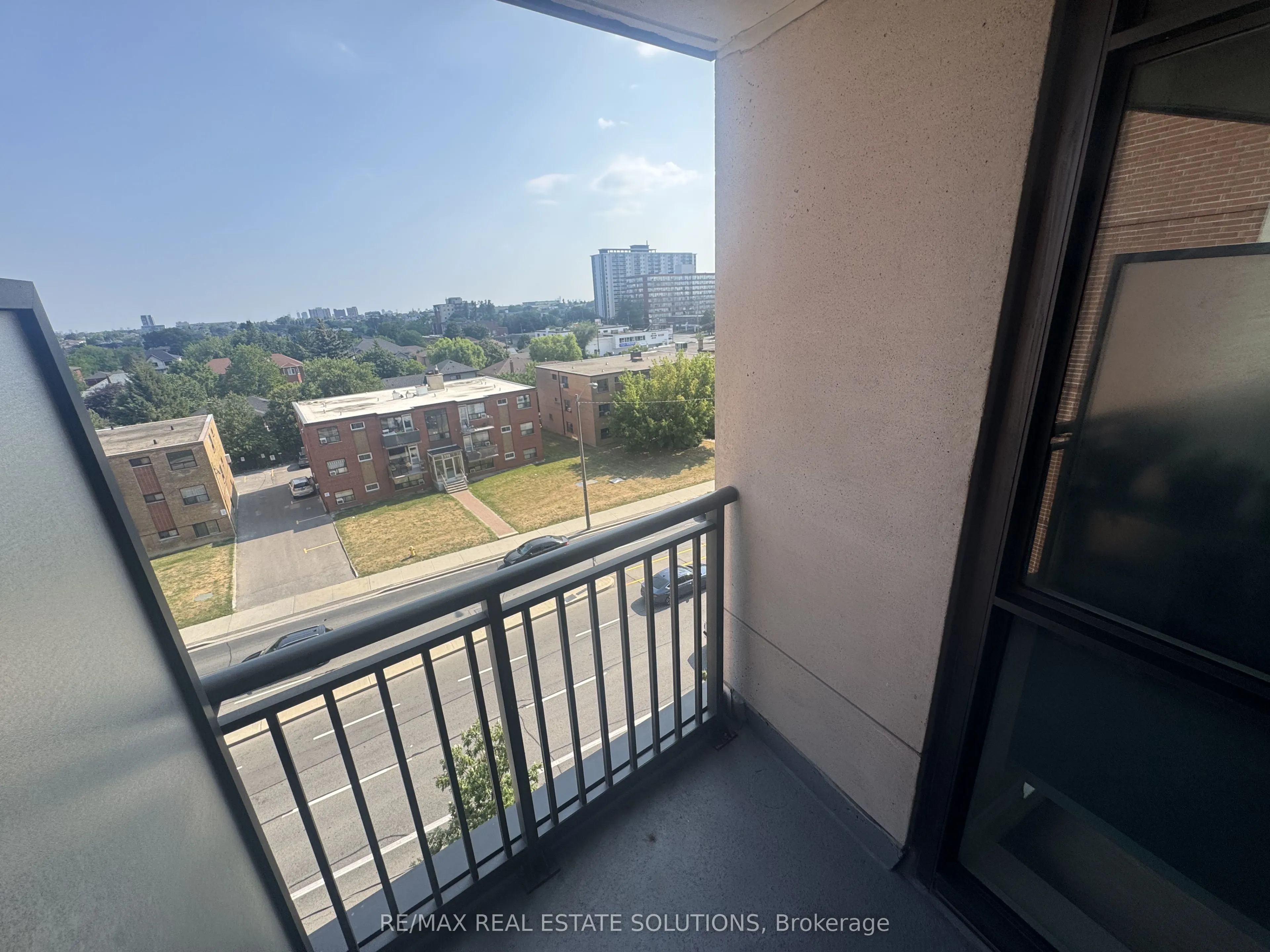 800 Lawrence Avenue W, #516