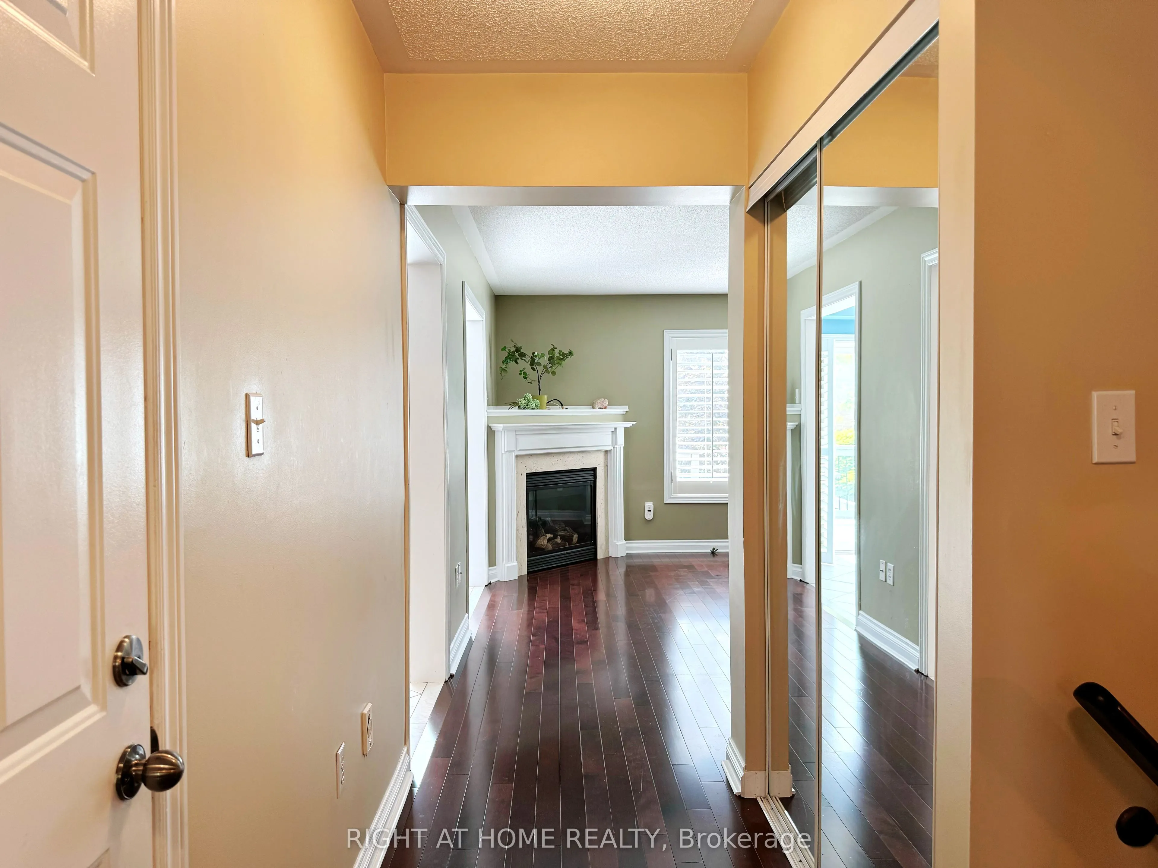 3063 Highbourne Crescent