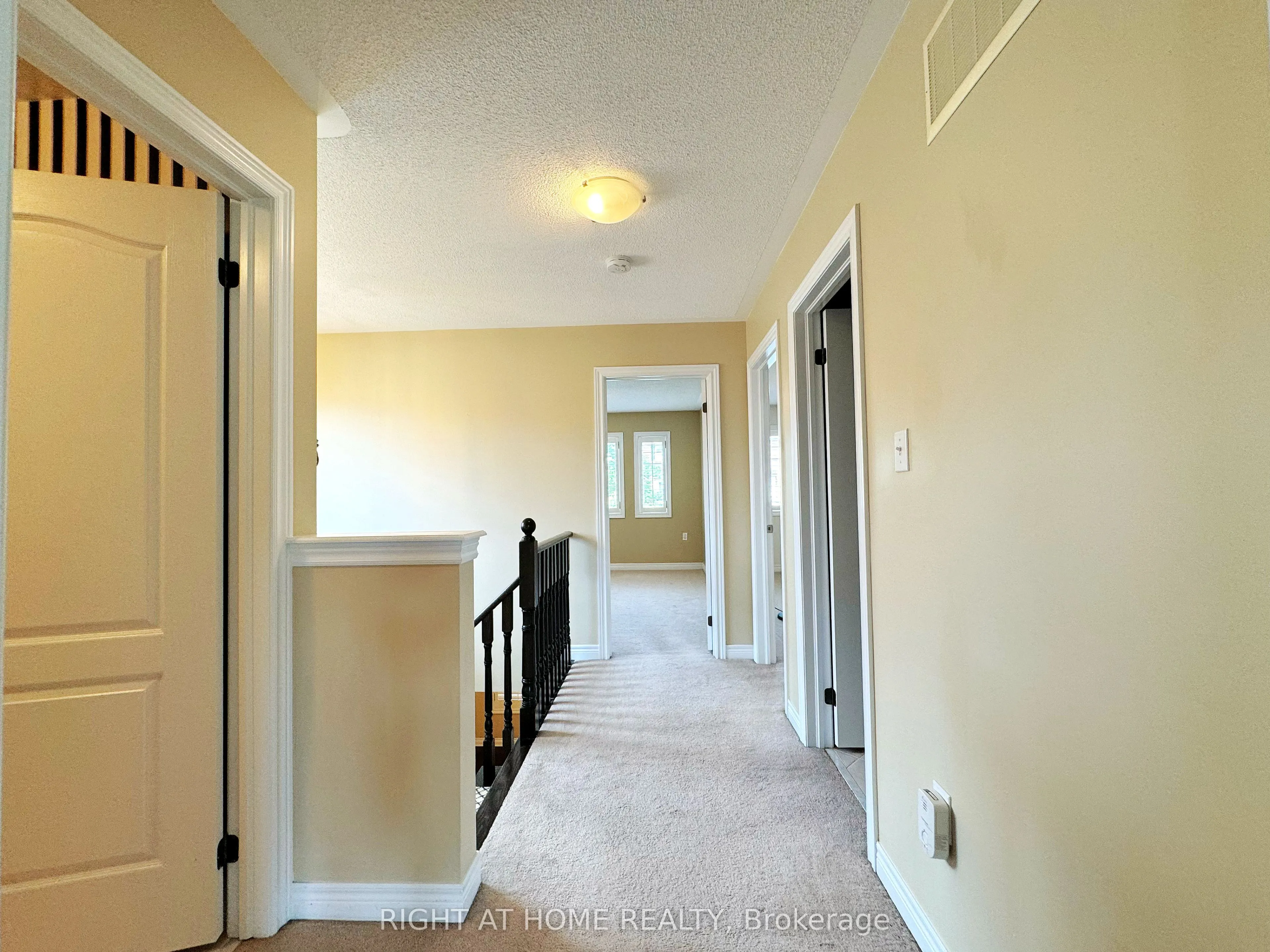 3063 Highbourne Crescent