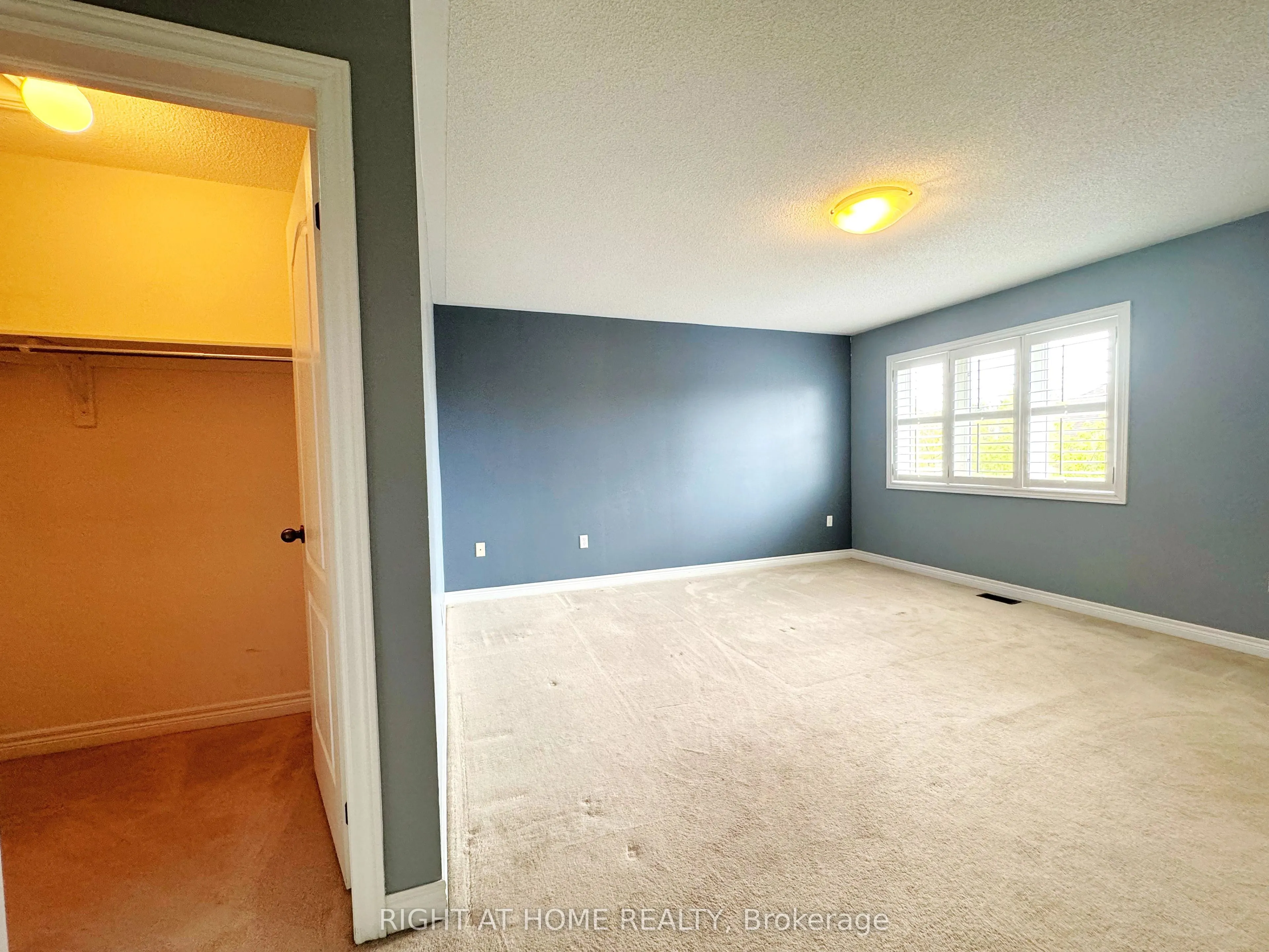 3063 Highbourne Crescent