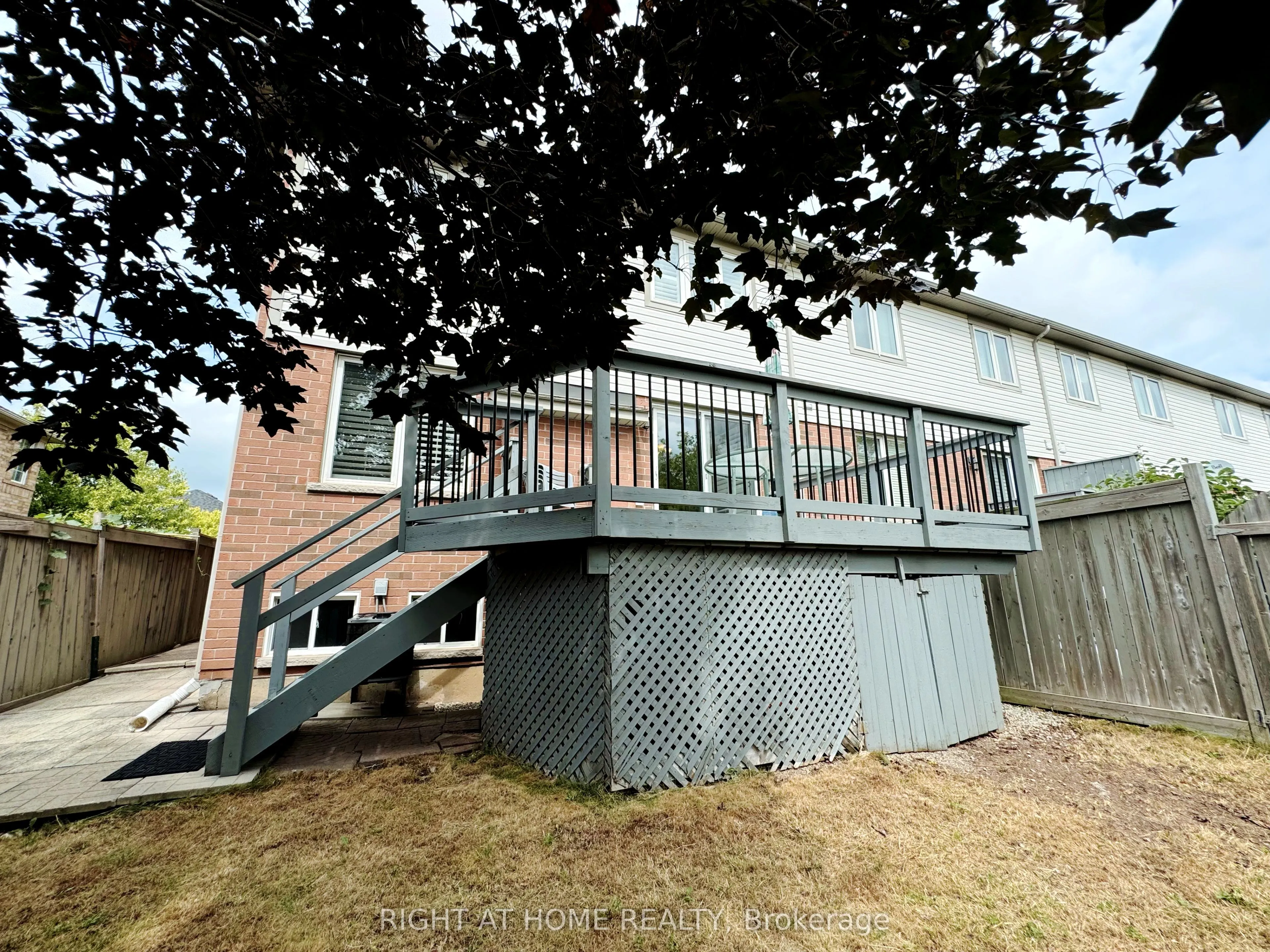 3063 Highbourne Crescent