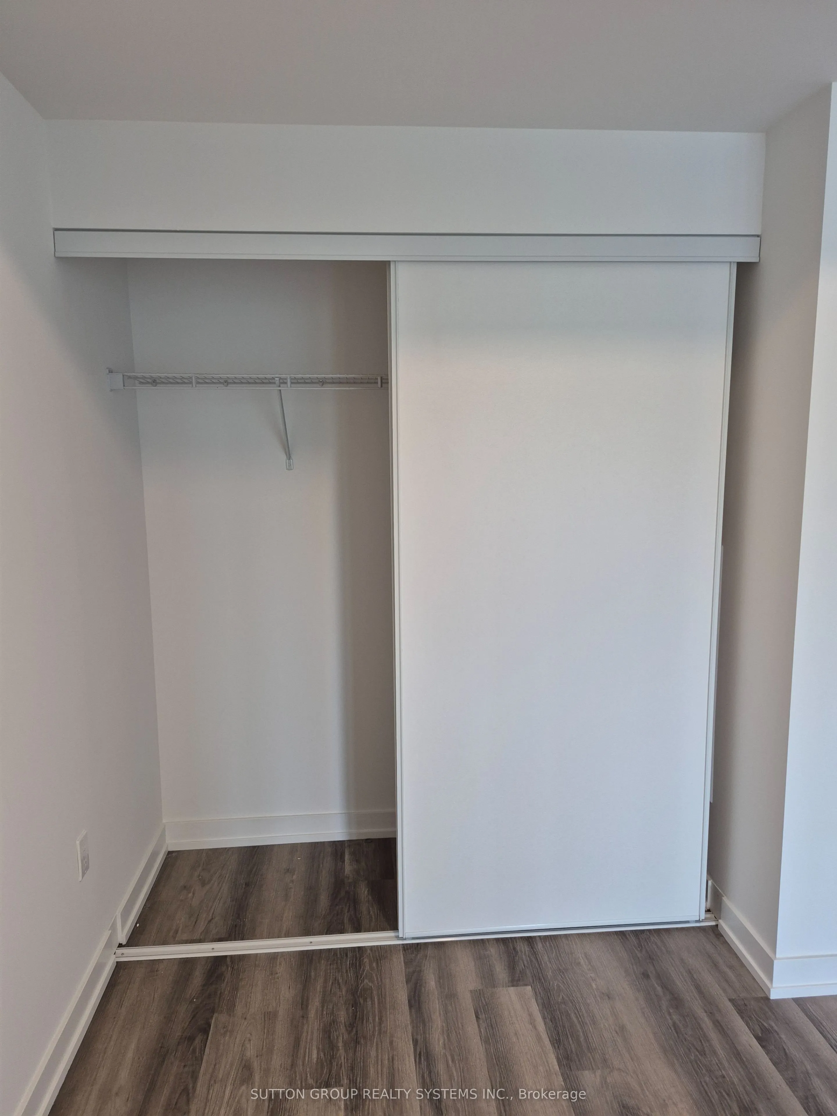 6 Chartwell Road, #324