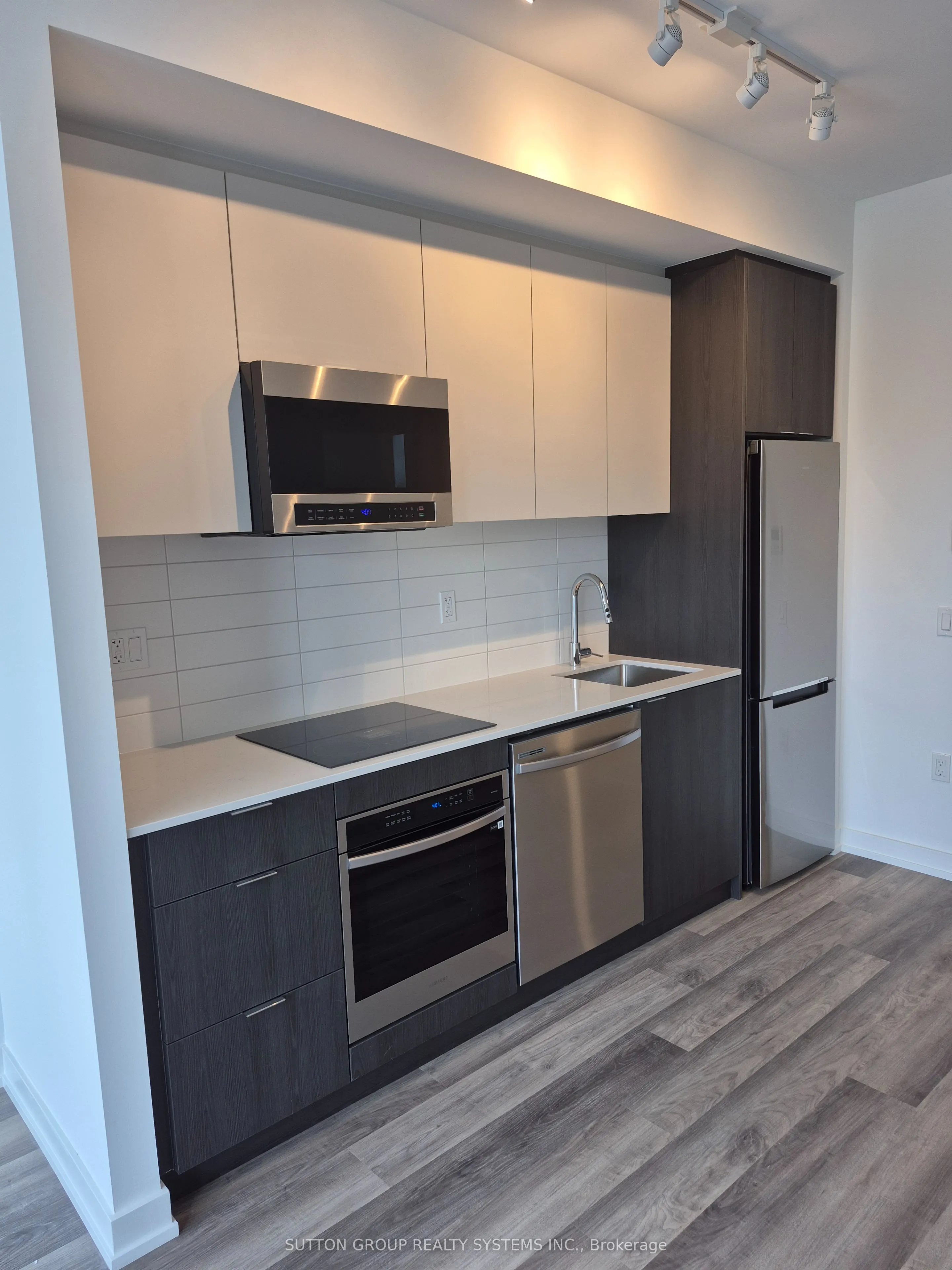 6 Chartwell Road, #324