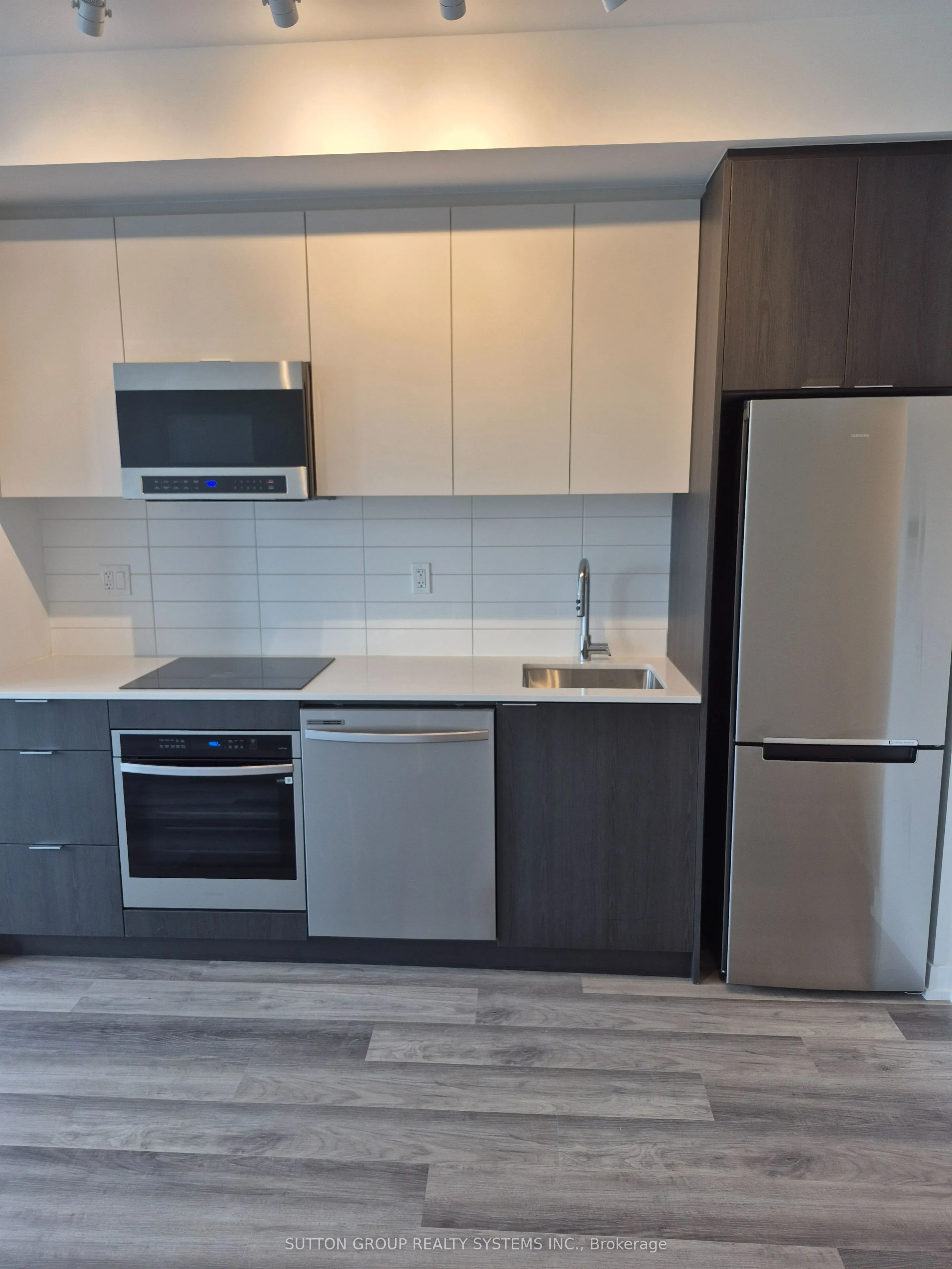 6 Chartwell Road, #324