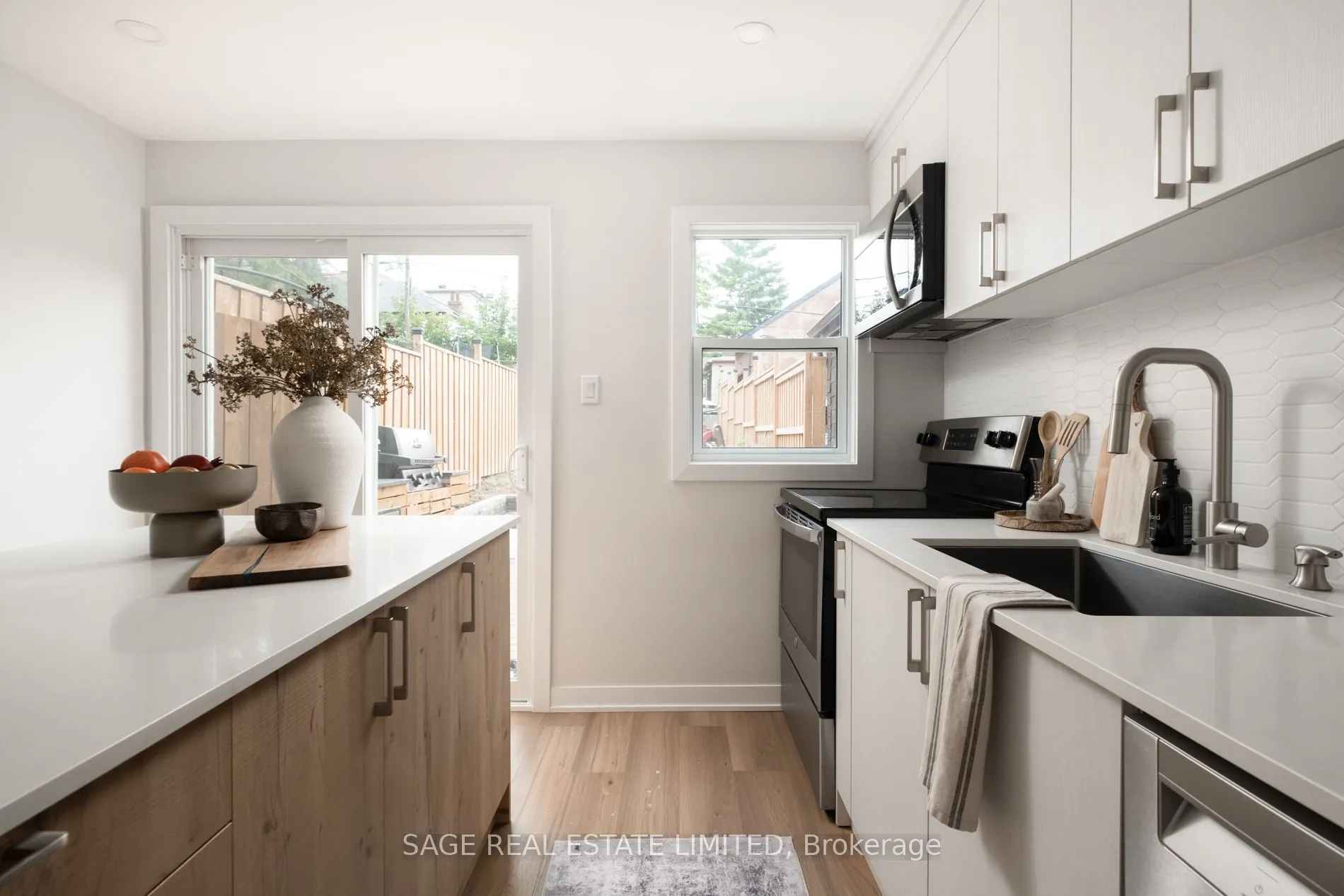 299 Blackthorn Avenue