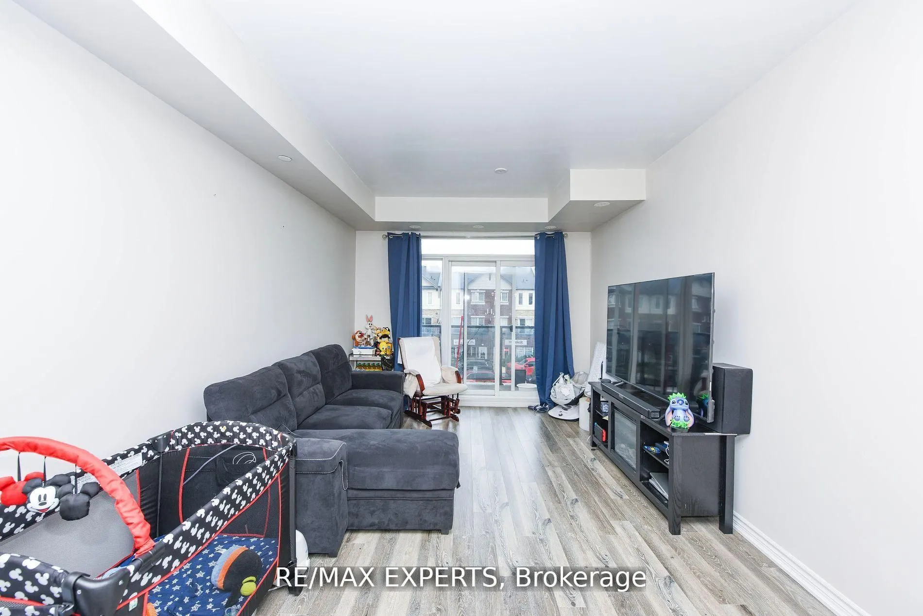 50 Sky Harbour Drive, #203