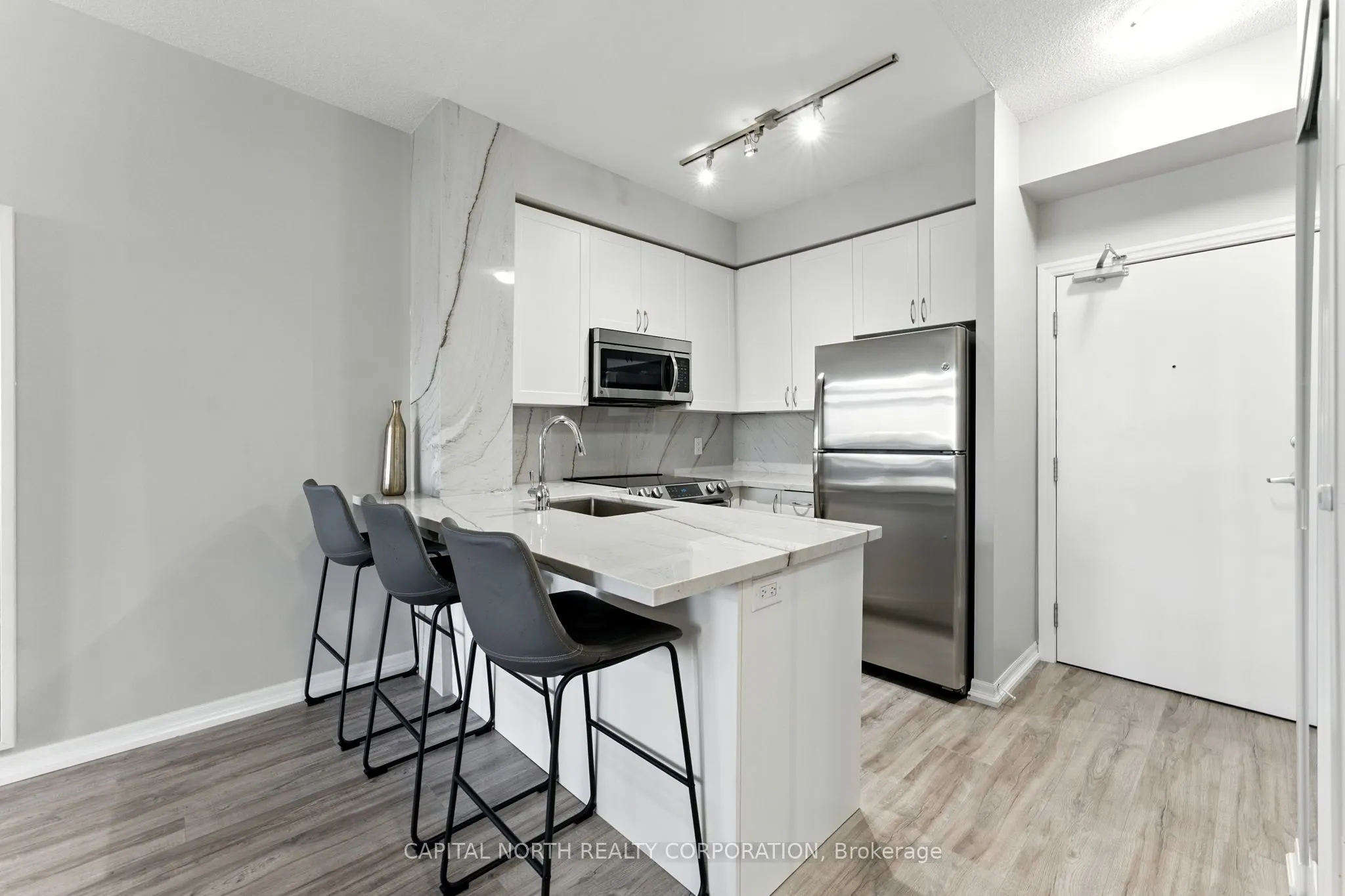 1940 Ironstone Drive, #213