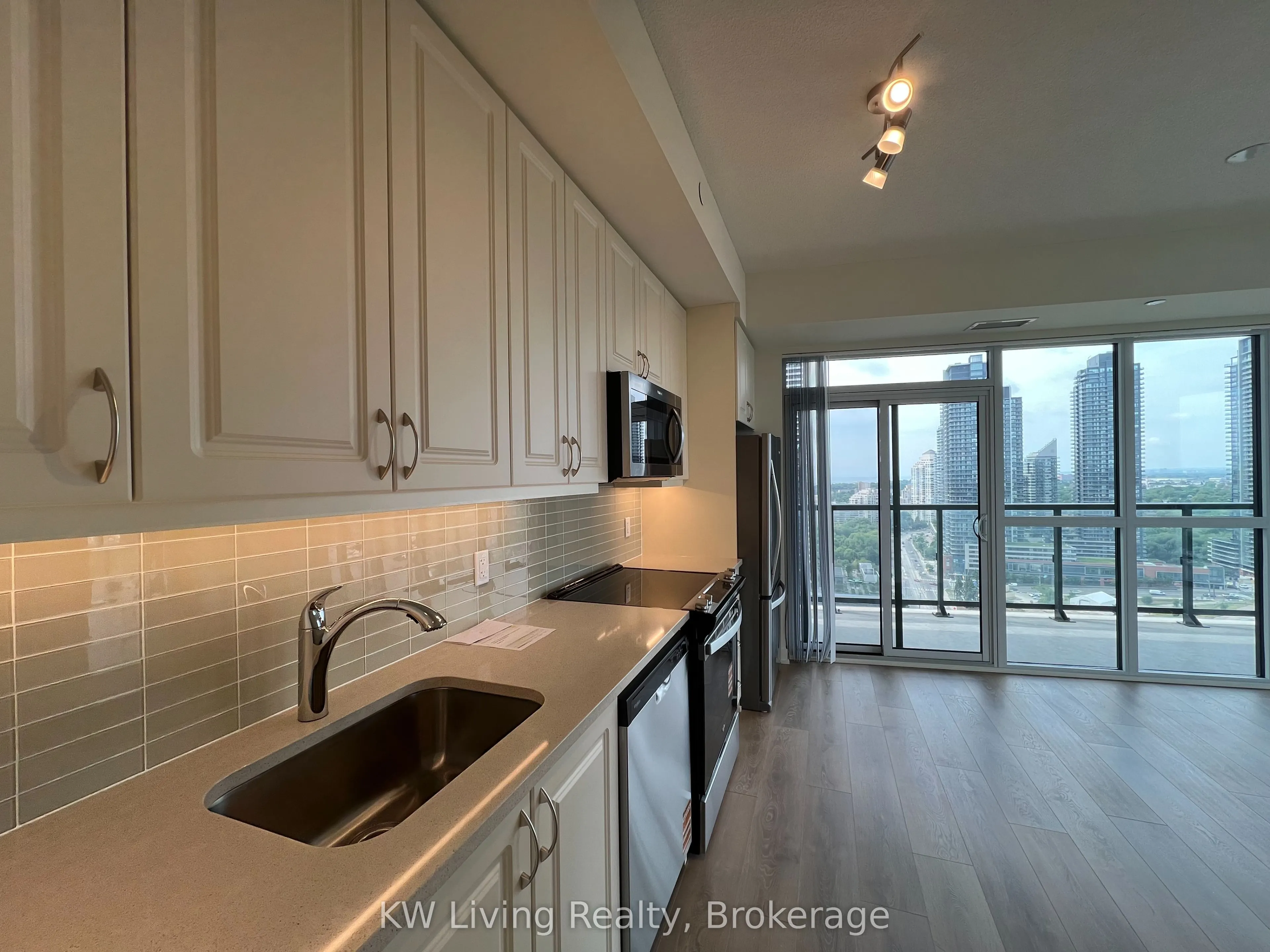 38 Annie Craig Drive, #2408