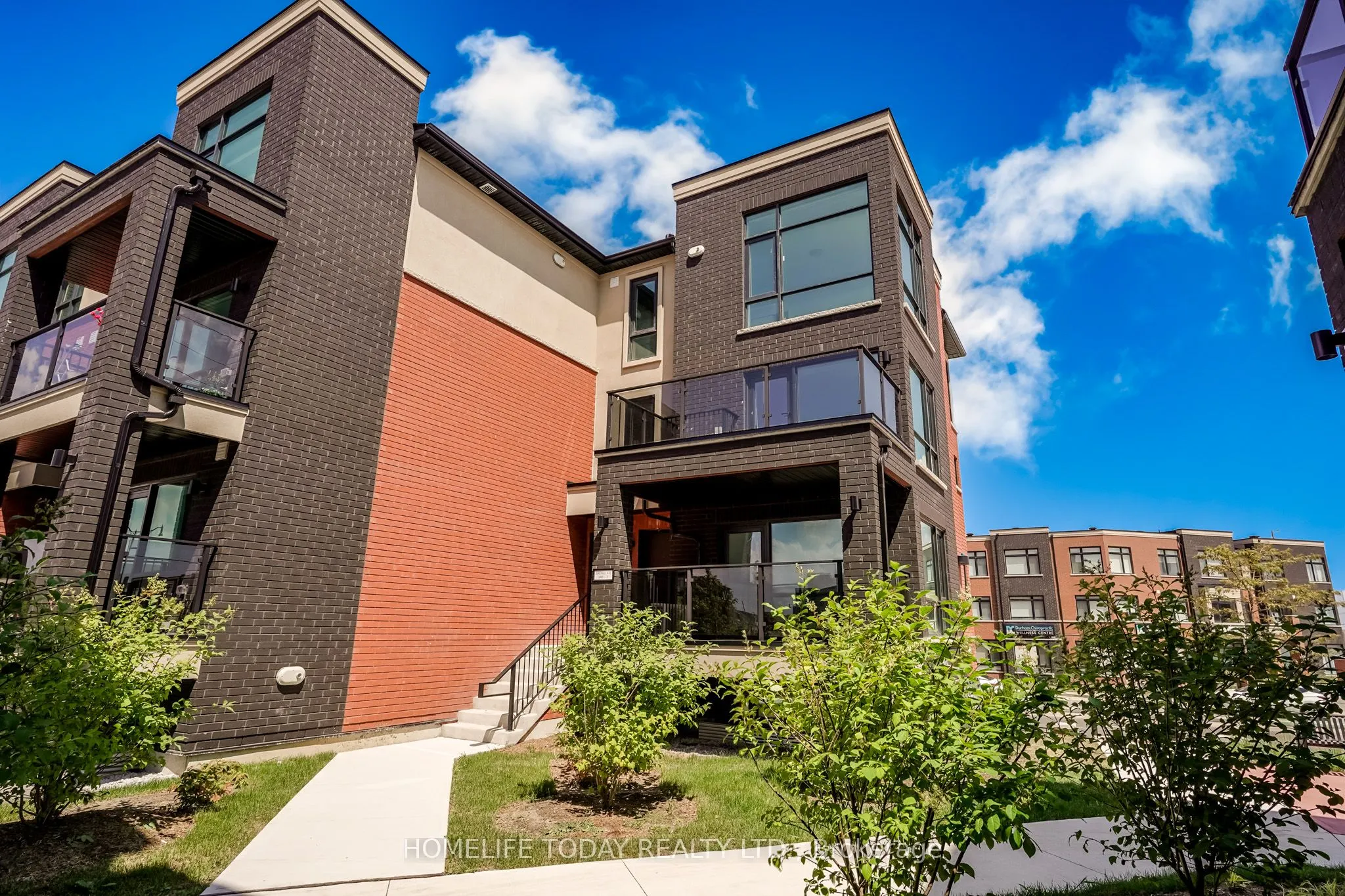 35 Romilly Avenue, #2