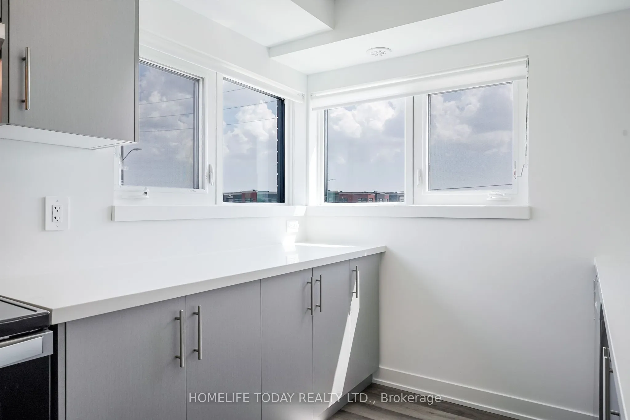 35 Romilly Avenue, #2
