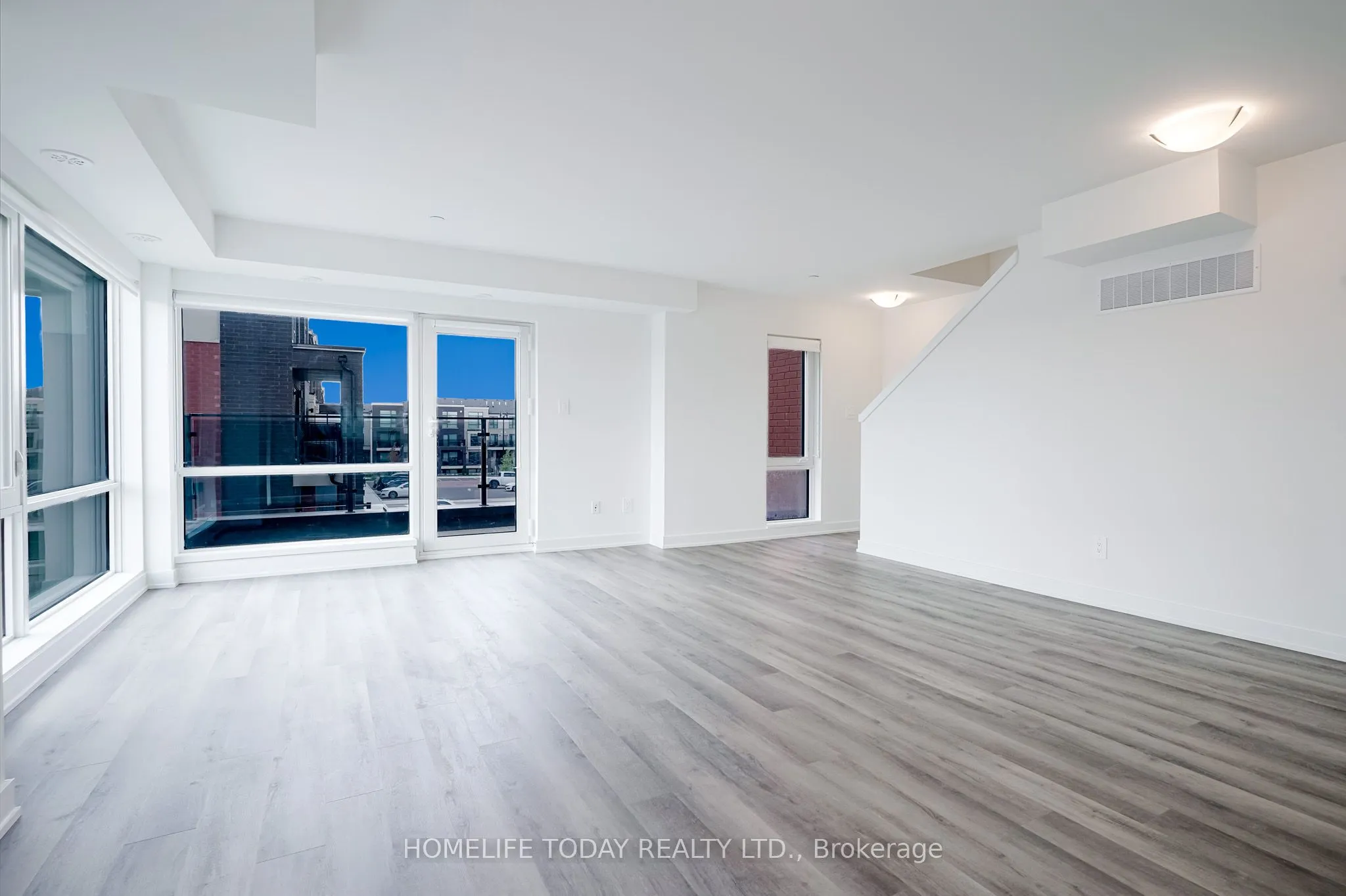 35 Romilly Avenue, #2