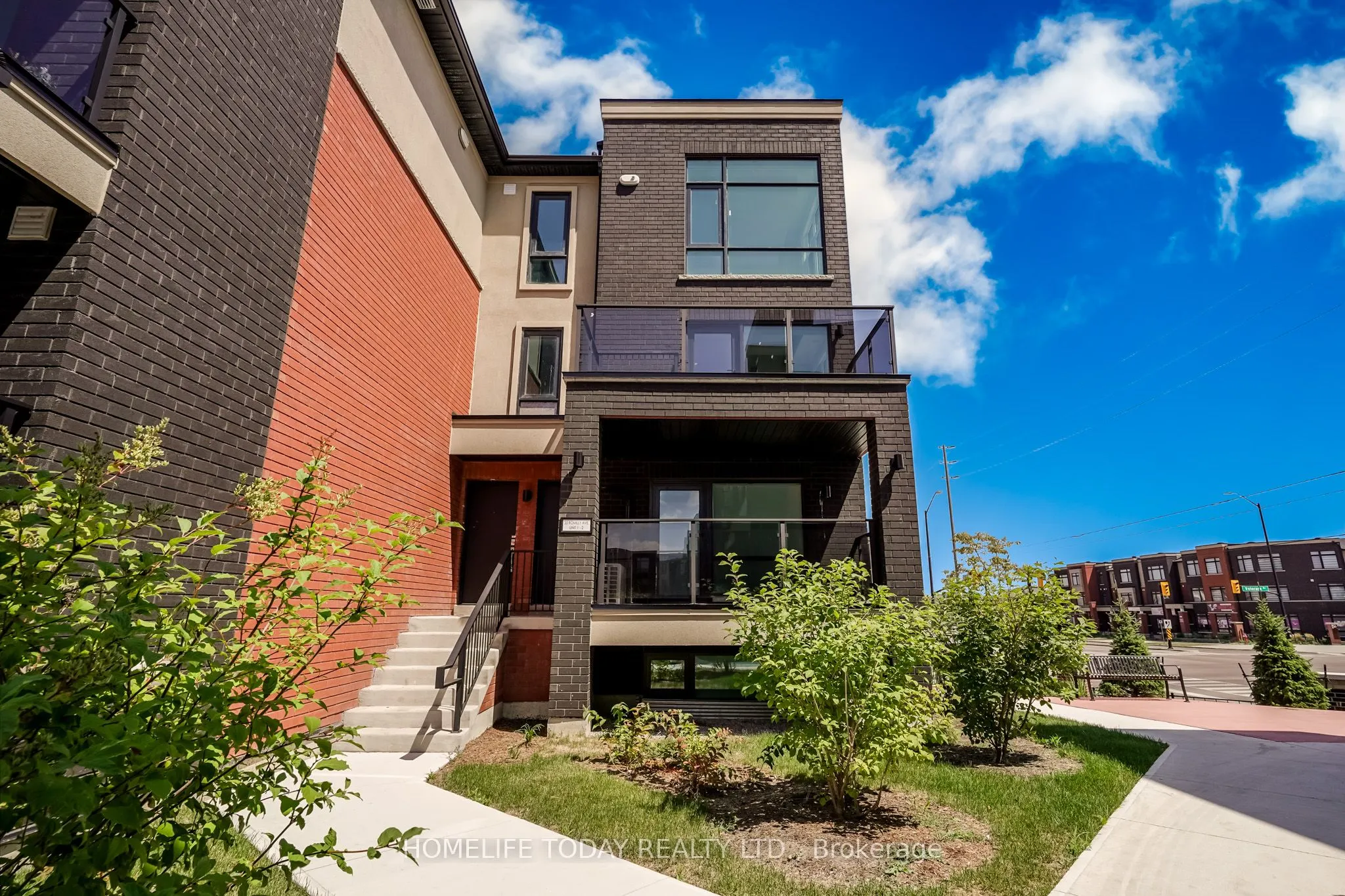 35 Romilly Avenue, #2