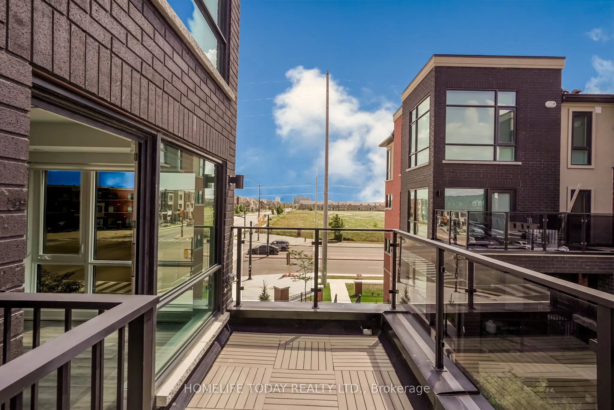35 Romilly Avenue, #2