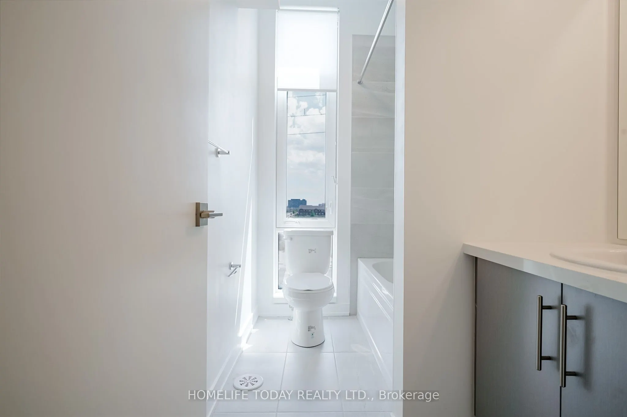 35 Romilly Avenue, #2