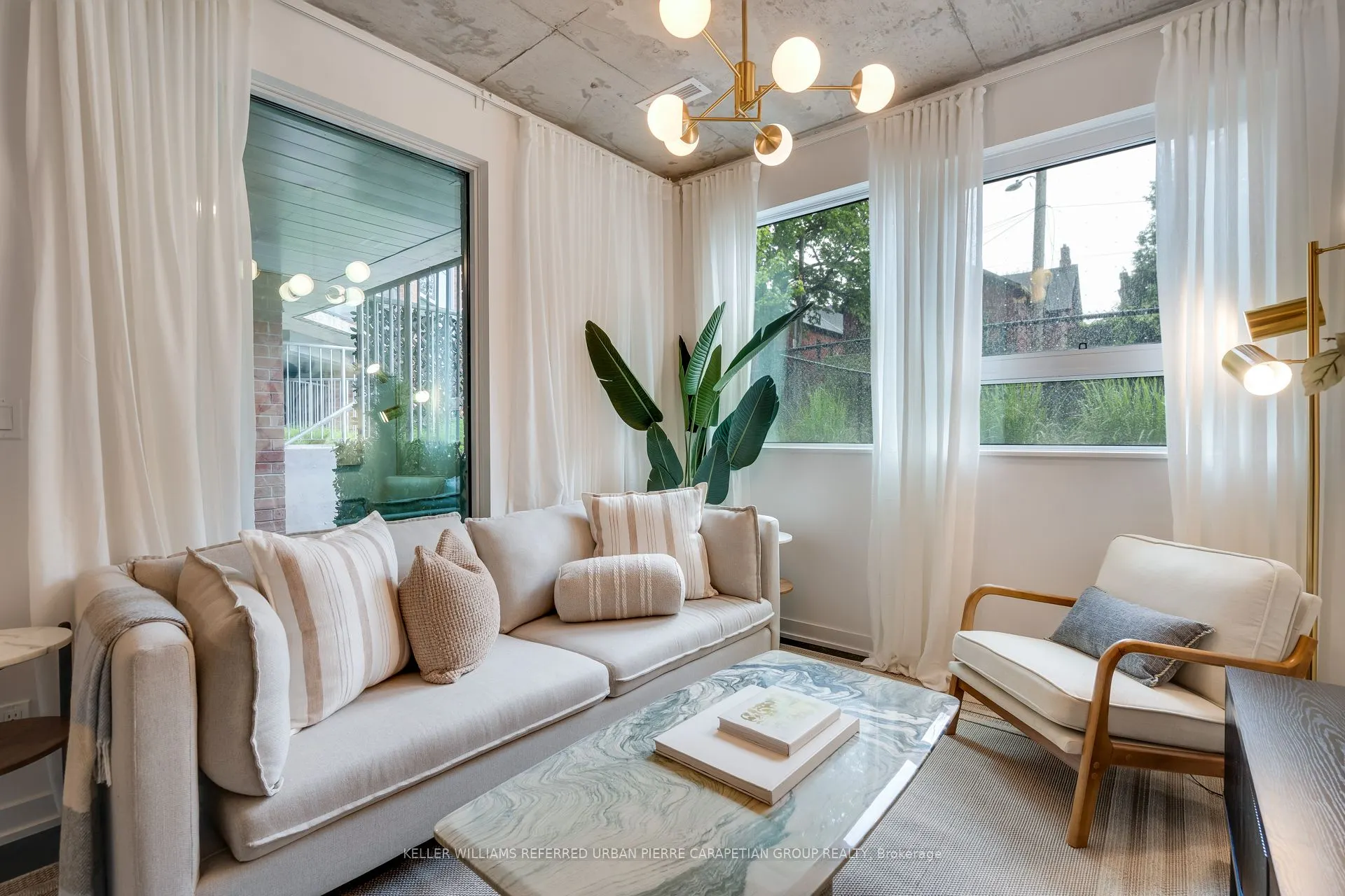 57 Brock Avenue, #TH 109